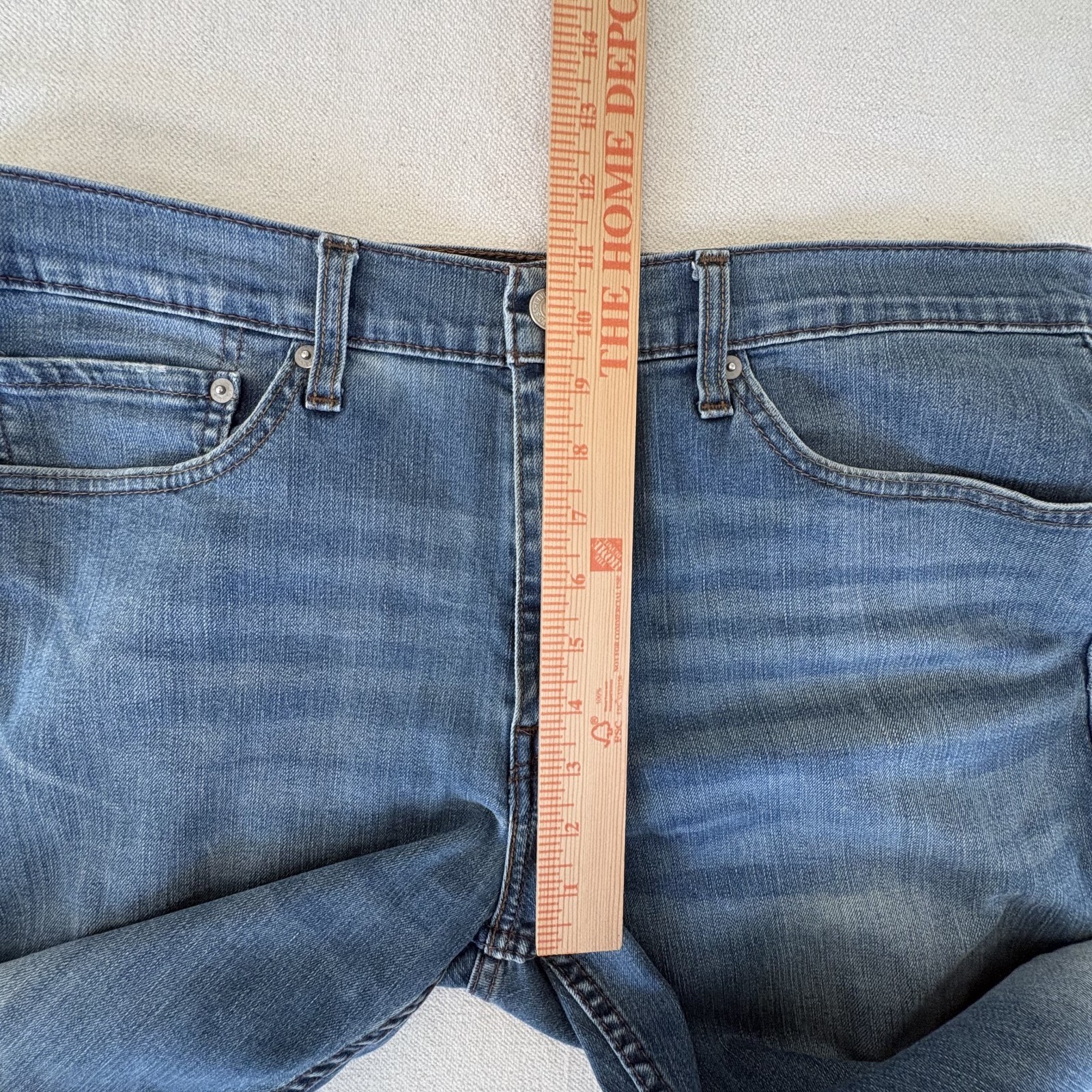 Levi’s 511 Men’s Size 36×30 Medium Wash Slim Stretch Jeans