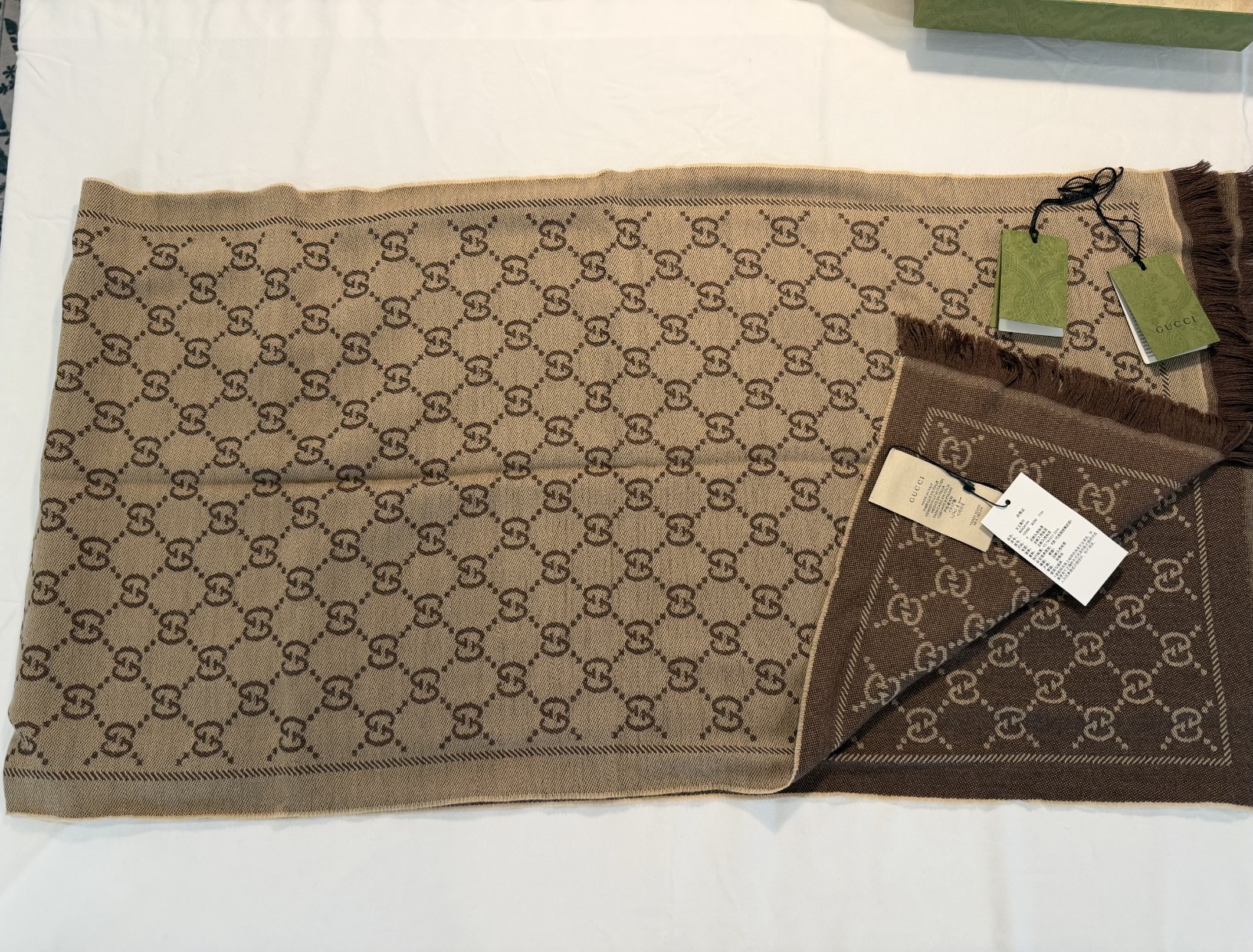 Gucci BRAND NEW Wool Scarf Light Brown ORIGINAL TAGS AND BOX – 48cm x 180cm