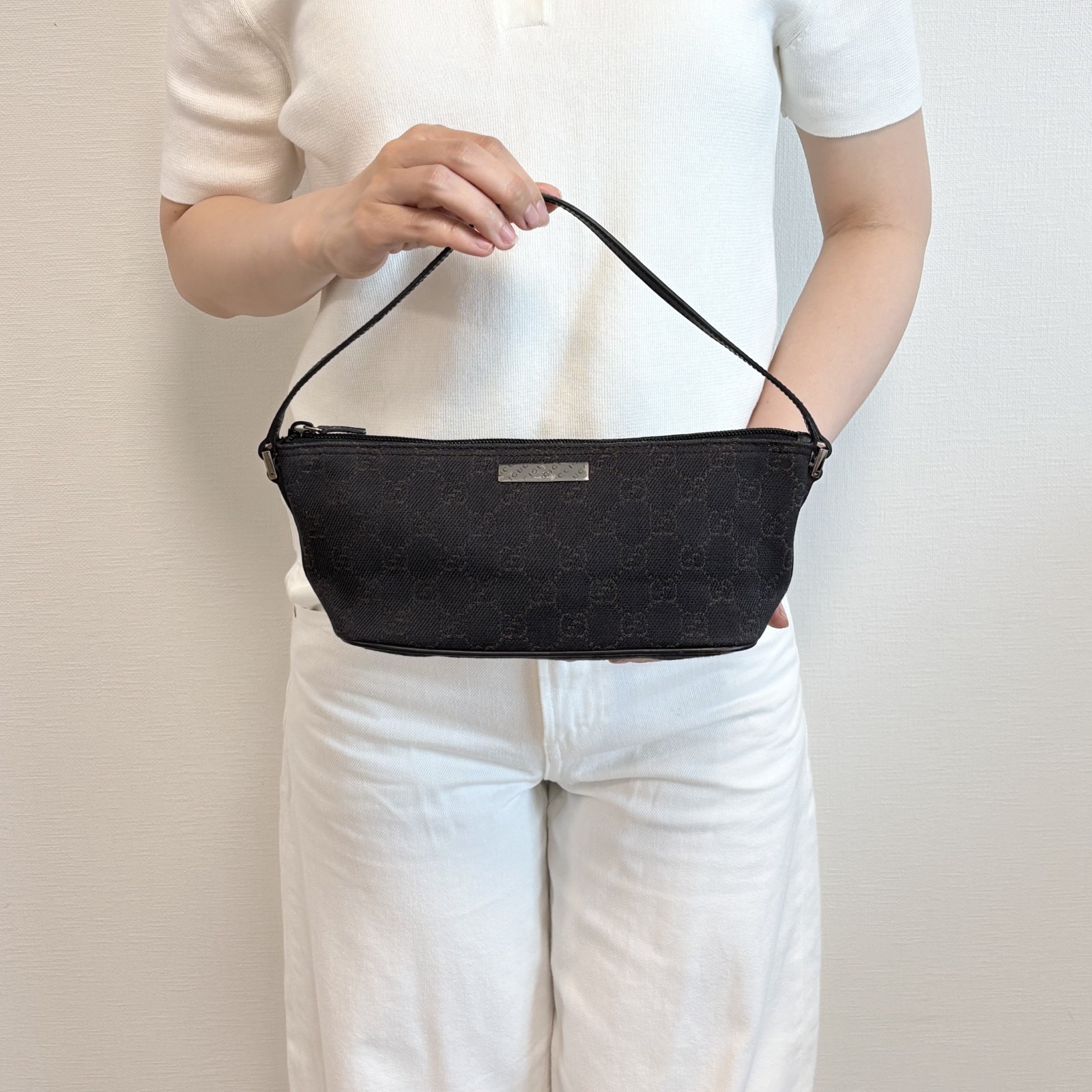GUCCI GG Canvas Leather Accessory Pouch Mini Handbag *beautiful