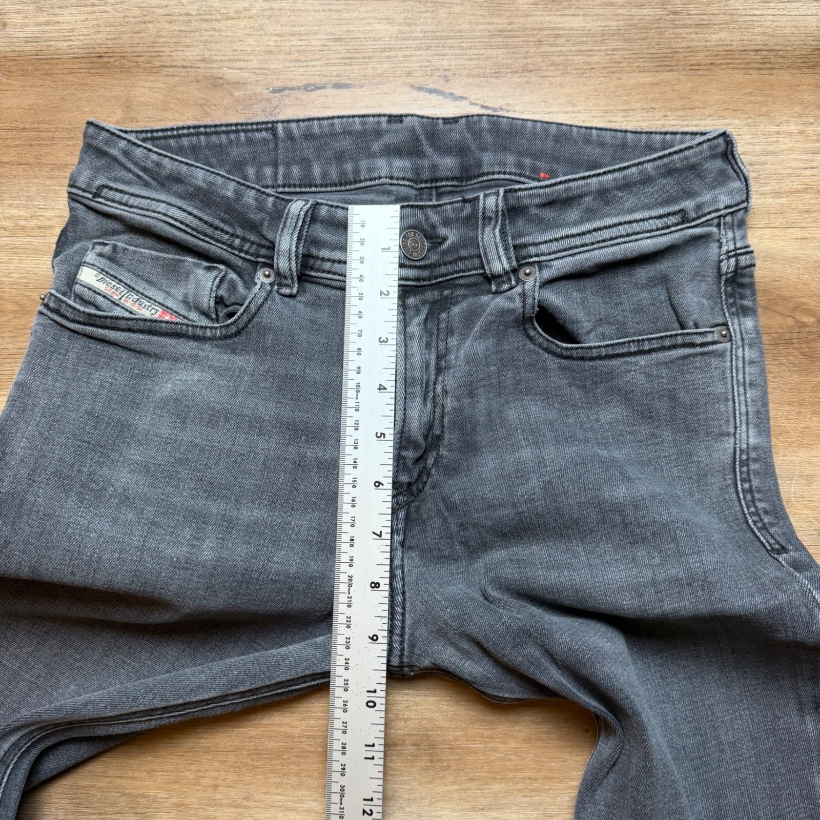 Diesel 1979 Sleenker Jeans Men 28×32 Grey Skinny Fit Stretch Denim Pants 09D42
