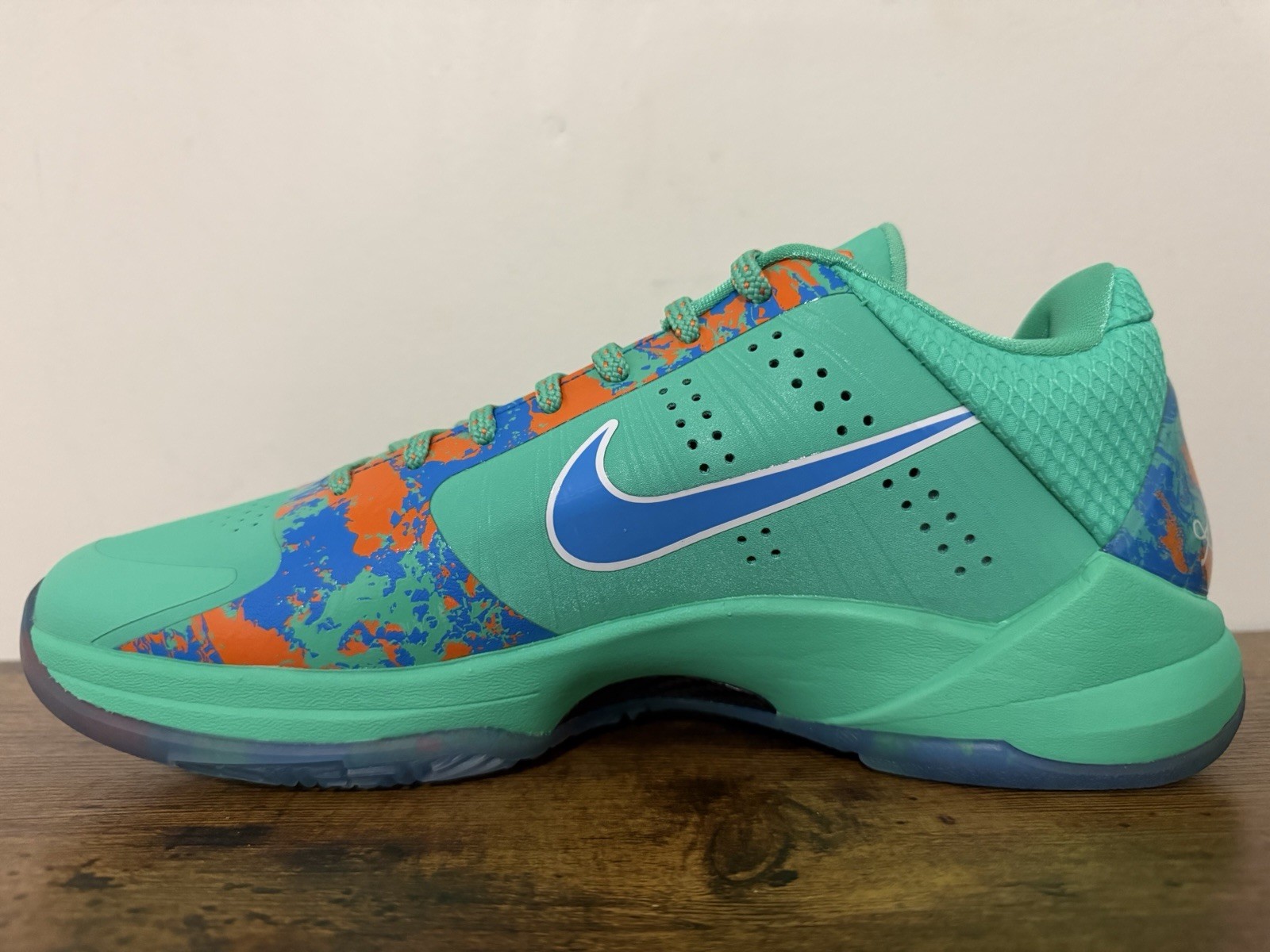NIKE KOBE 5 PROTRO NY VS NY JALEN BRUNSON FINALS KNICKS IX1200-300 SIZE 15 NEW