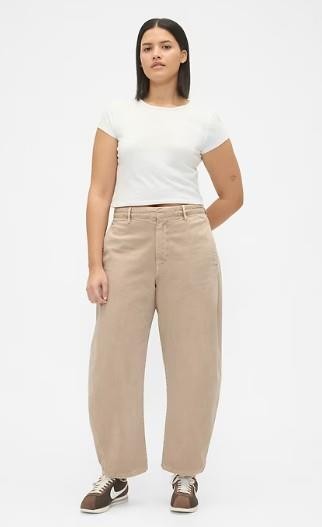 New GAP Mid Rise Twill Barrel Pants