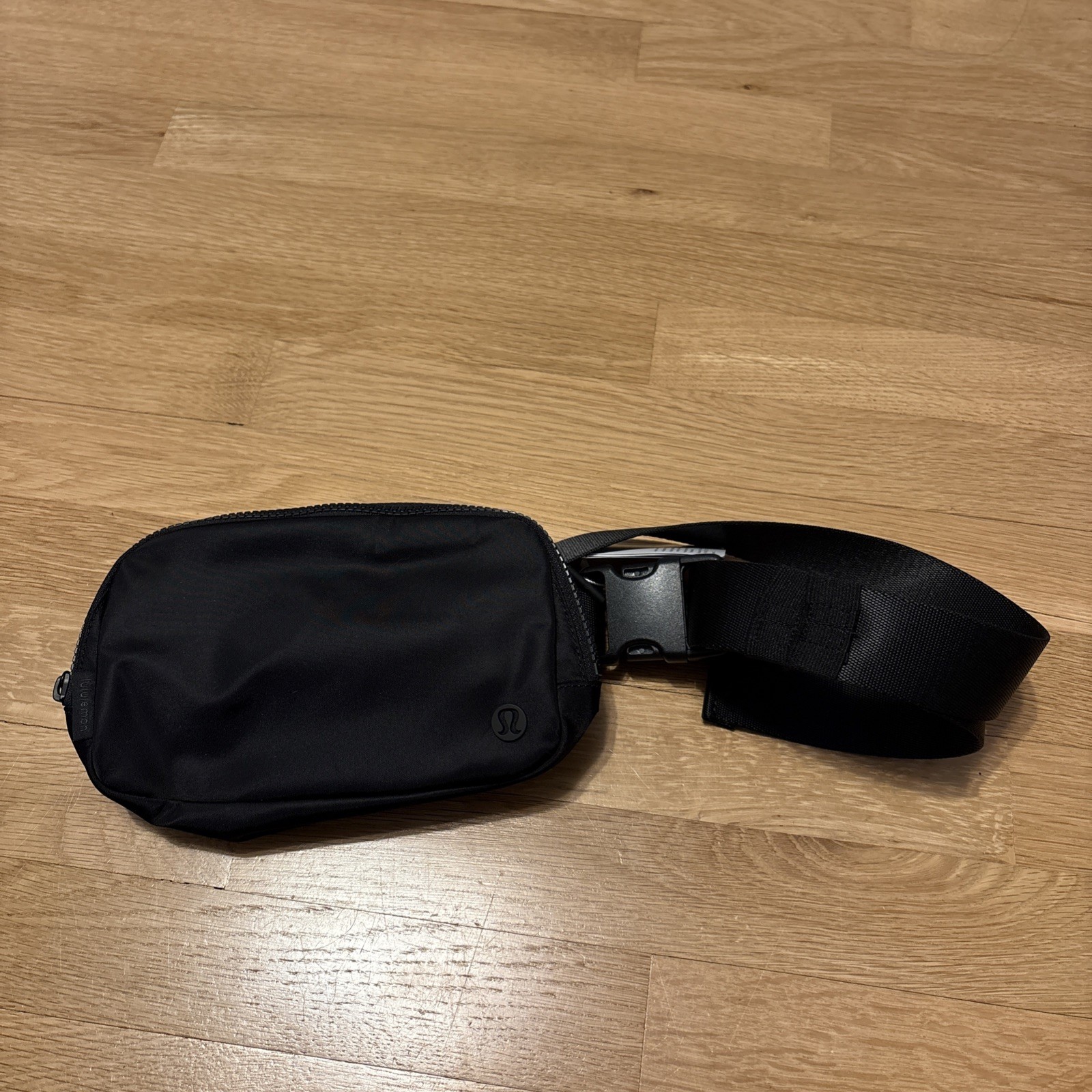 Lululemon Everywhere Black Belt Bag 1L Adjustable NWT Casual Shoulder Crossbody