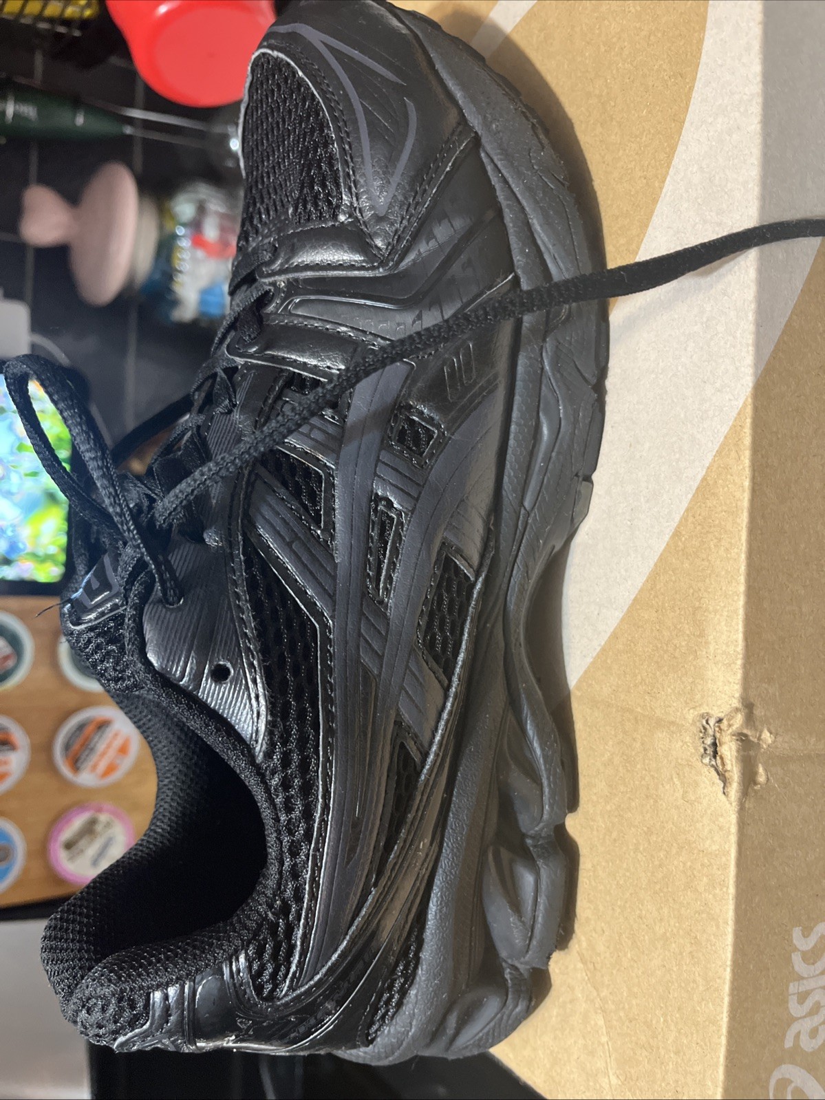 ASICS Gel Kayano 14 Black Graphite Grey US men 8 US Women 9 1/2