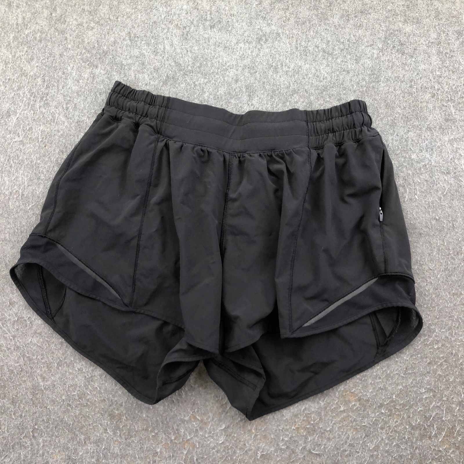 Lululemon Shorts Womens 10 Black 3.5 In Running Lined Pockets Athletic Gym