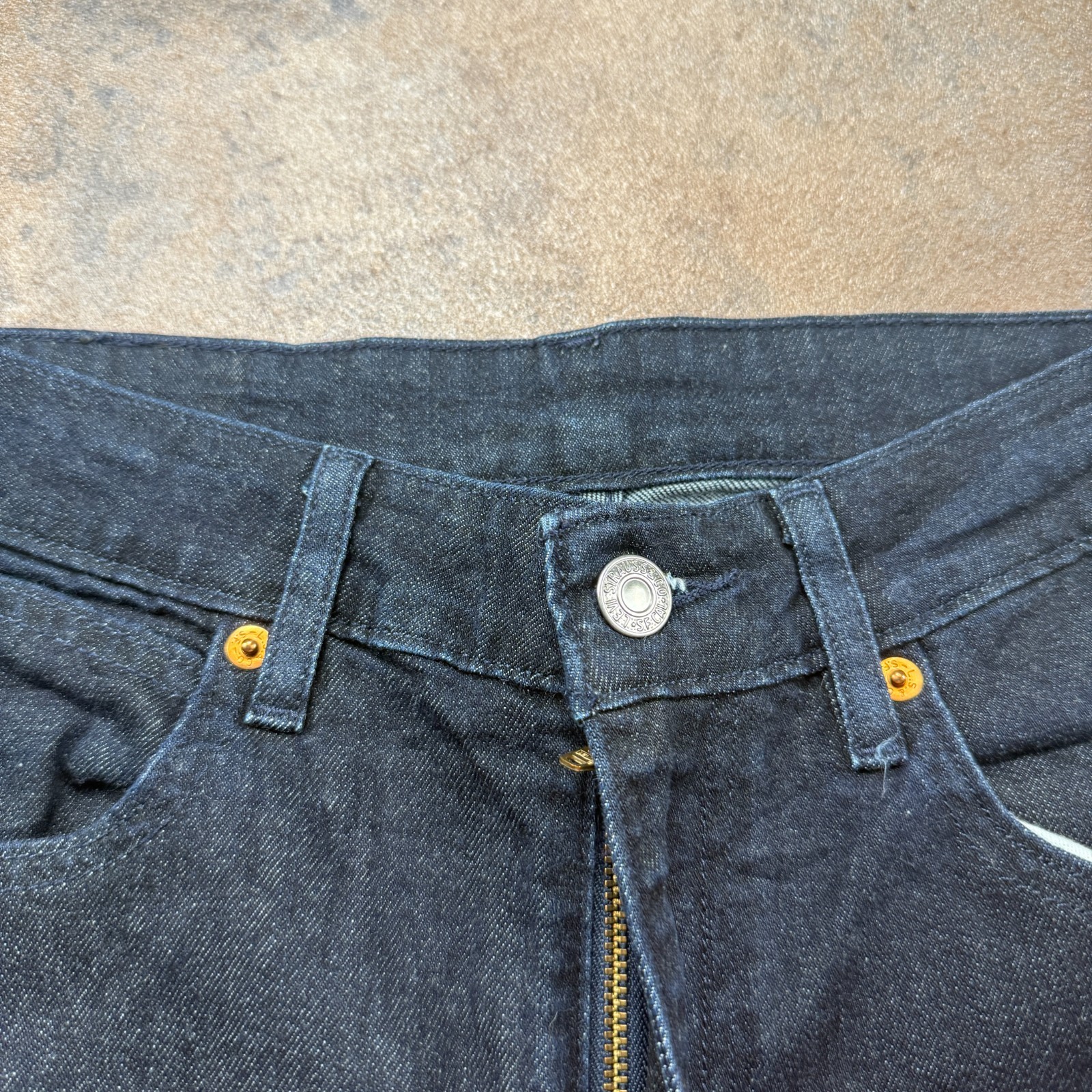 LEVI’S Jeans Women (27 Inch Waist) (30 Inch Leg) Mid Rise Skinny Fit Blue