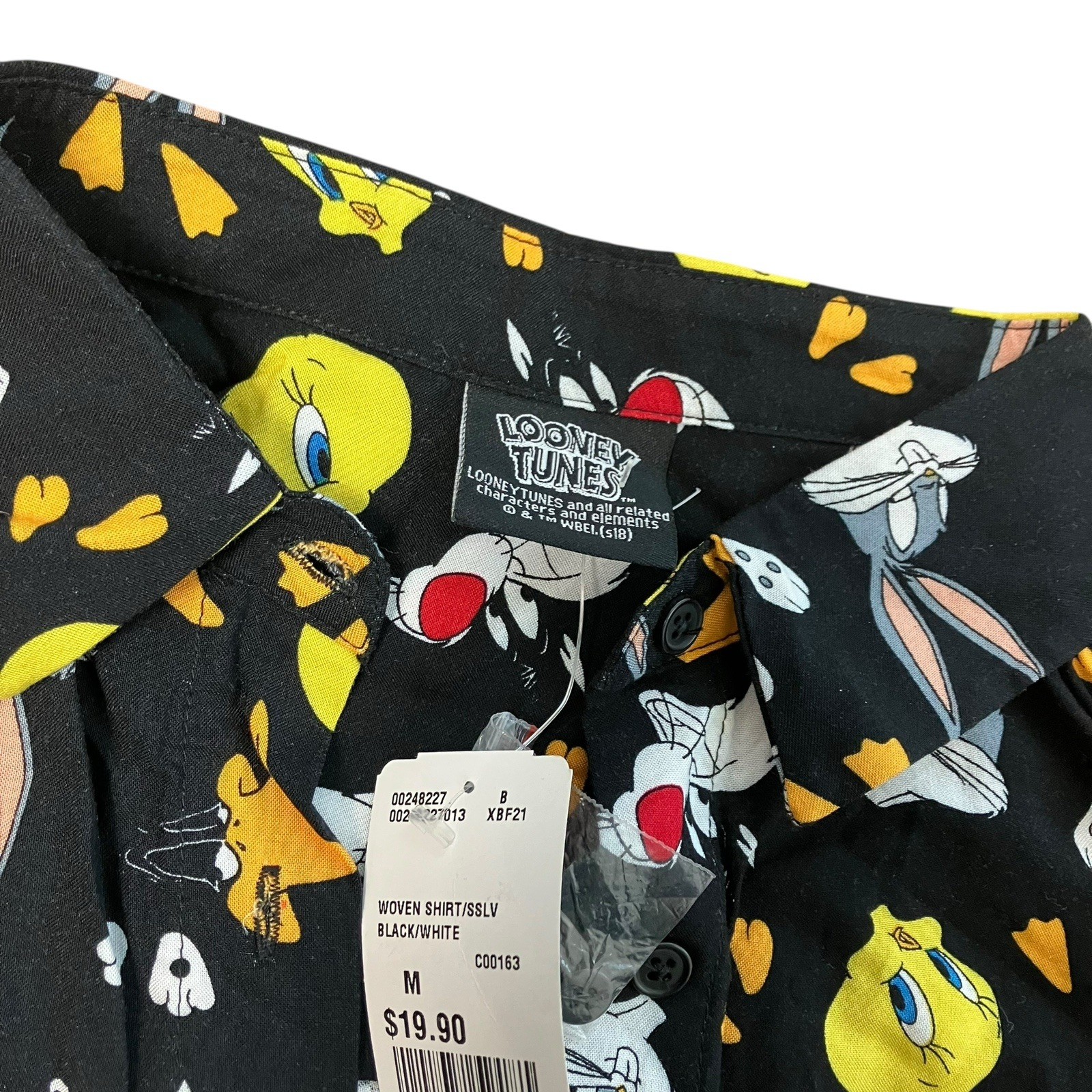 Looney Tunes Shirt Womens Black Button Up Cartoon Novelty Sz M Tweety Bugs