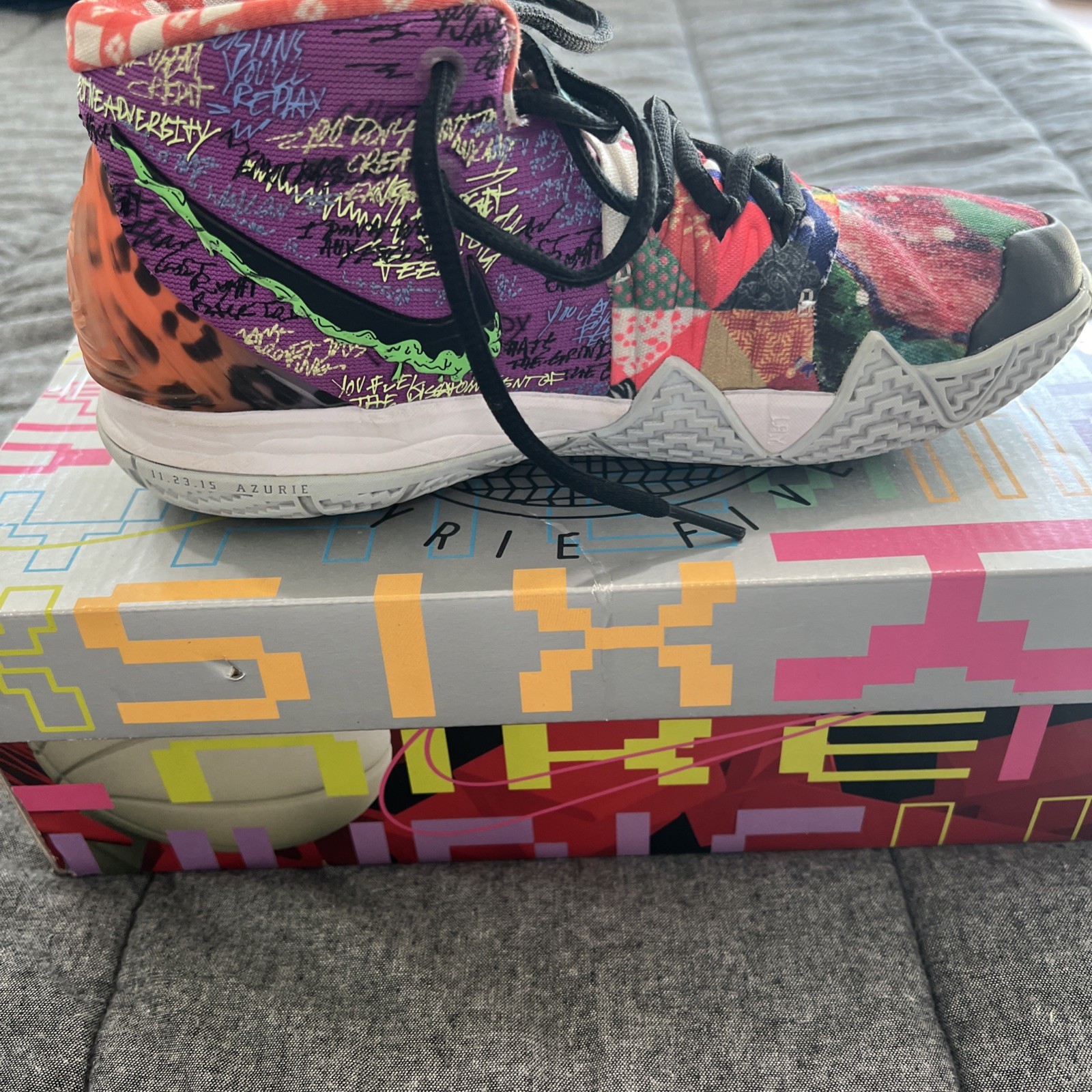 Nike kybrid S2 what the. with box no damage