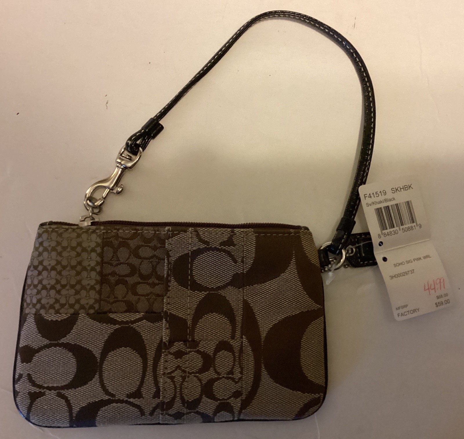 NWT Coach Soho Signature Wristlet in Khaki & Black 6.25″ x 4″ F41519 SKHBK
