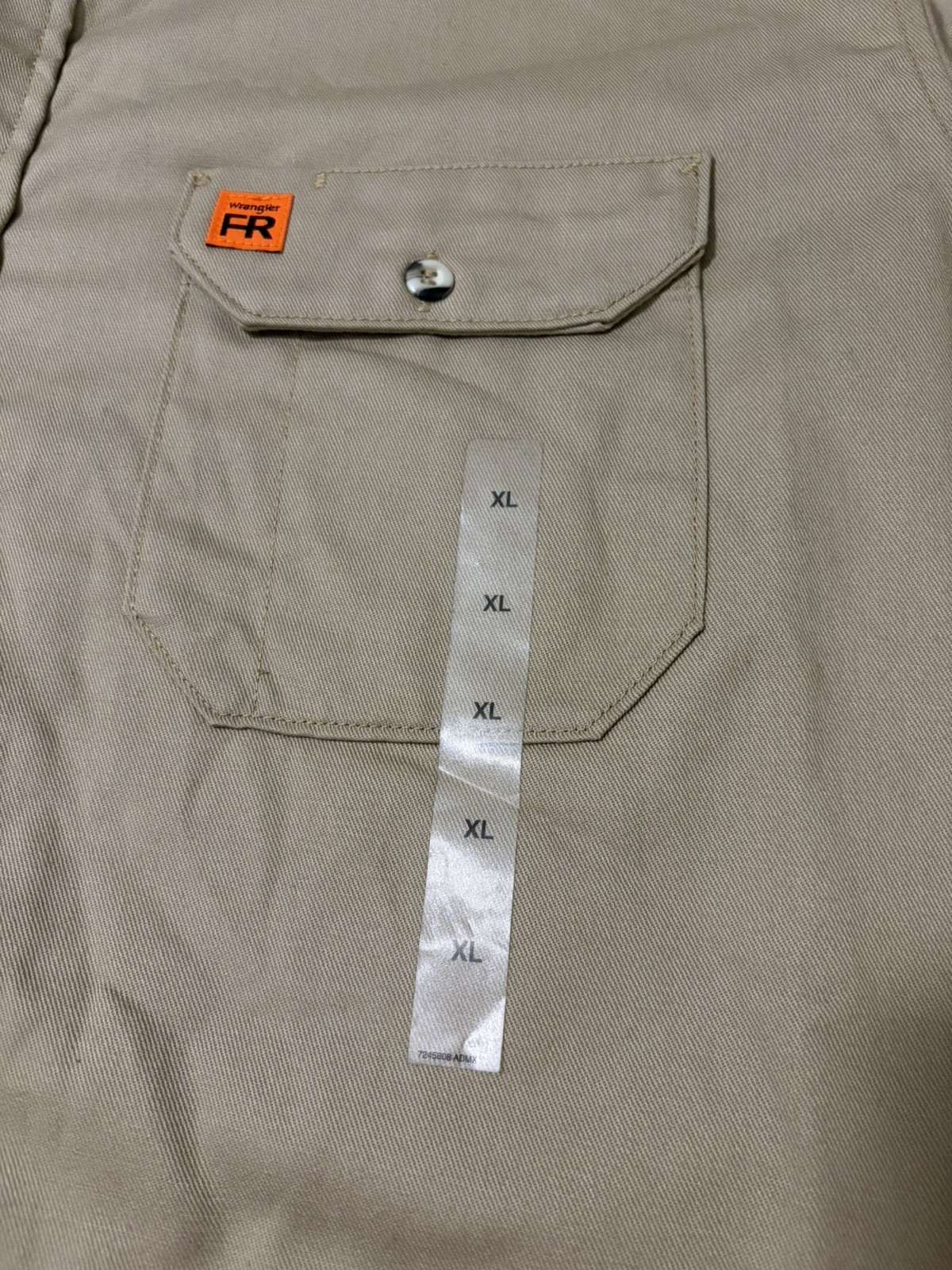 Wrangler Men FR Long Sleeve Button Down Work Shirt – XL Brand new, tags intact.