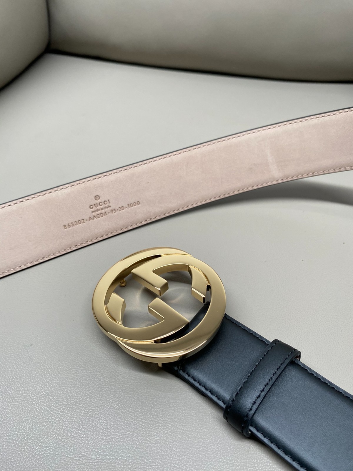 100% Authentic Gucci Black Leather Belt