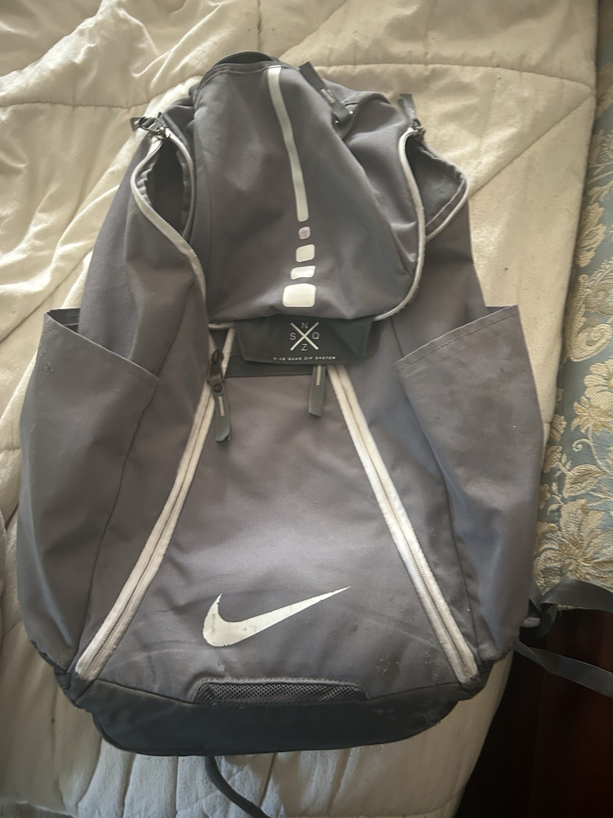 nike hoops elite backpack grey