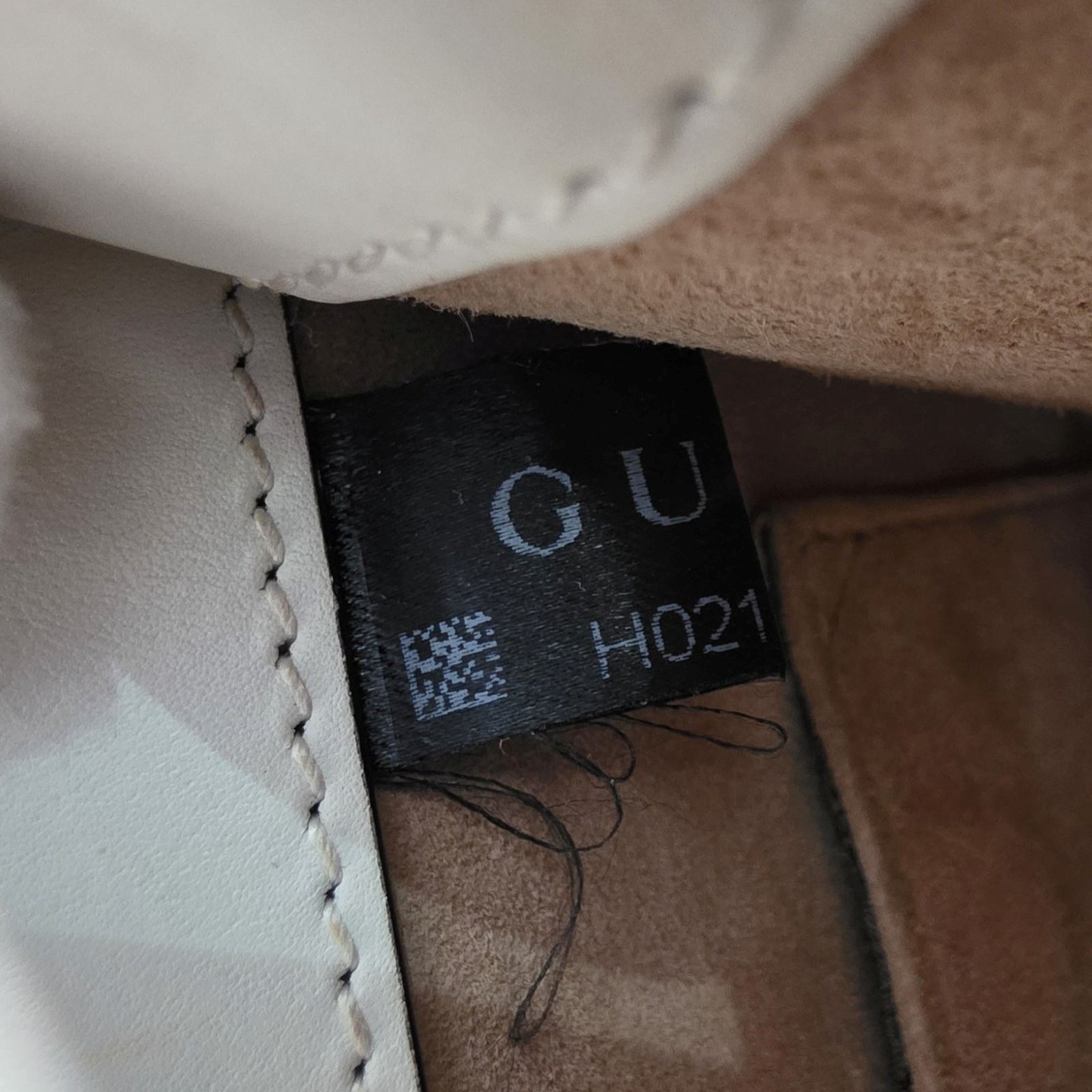 Gucci Slyvie Off White Flap Bag 19x13x6cm Serial number: 431666493075