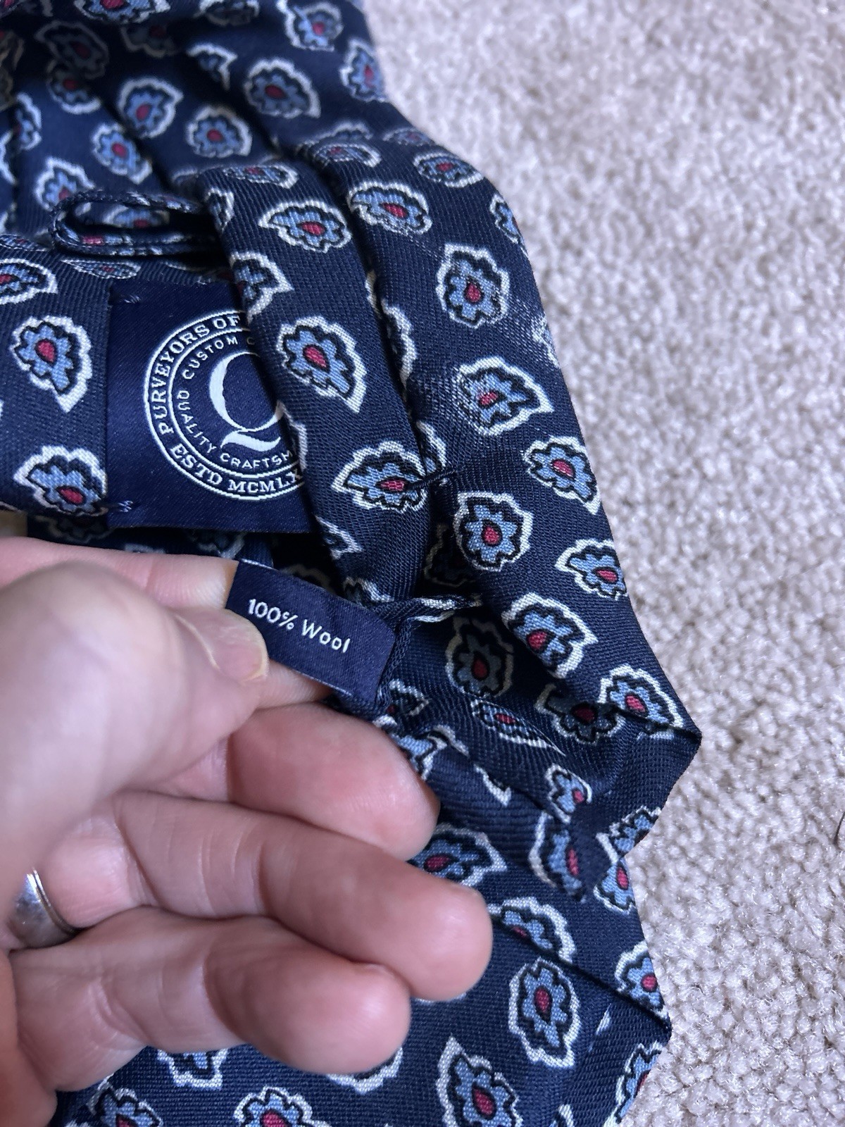 Q. CLOTHIER tie 100% wool – blue w/ abstract paisleys – 3 1/8″