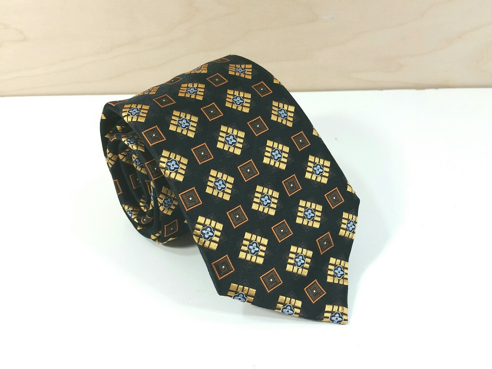 Canali Silk Geometric Neck Tie Black and Gold 59.5 x 3.5 Inches