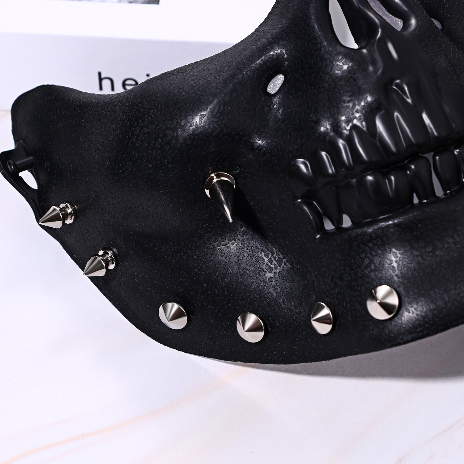 Steampunk Skull Half Face Mask PU Leather Spiked Gothic Mask Halloween Costumes