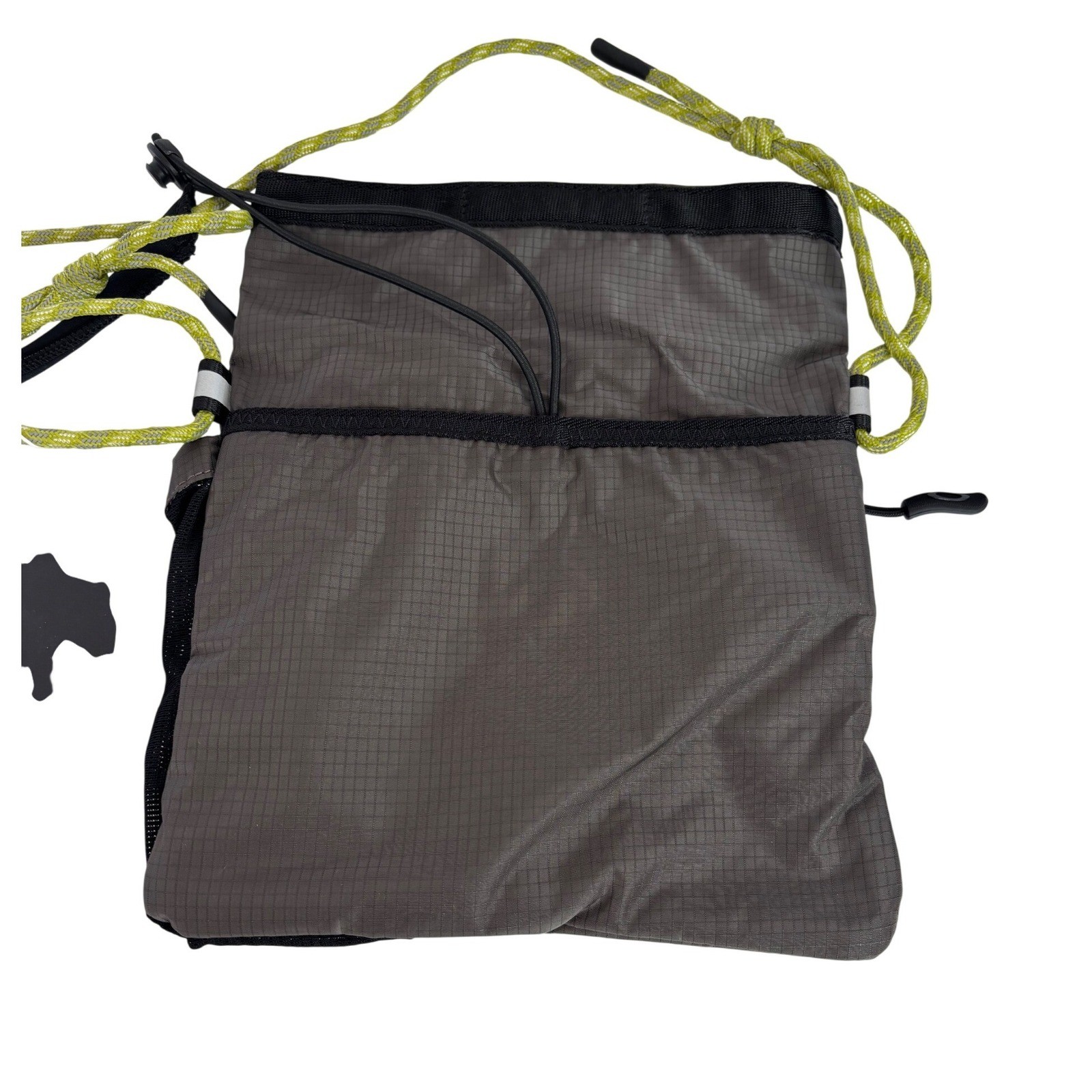 Oakley Reserve Pouch Granite Gray Ripstop Crossbody Bag NEW Outdoors