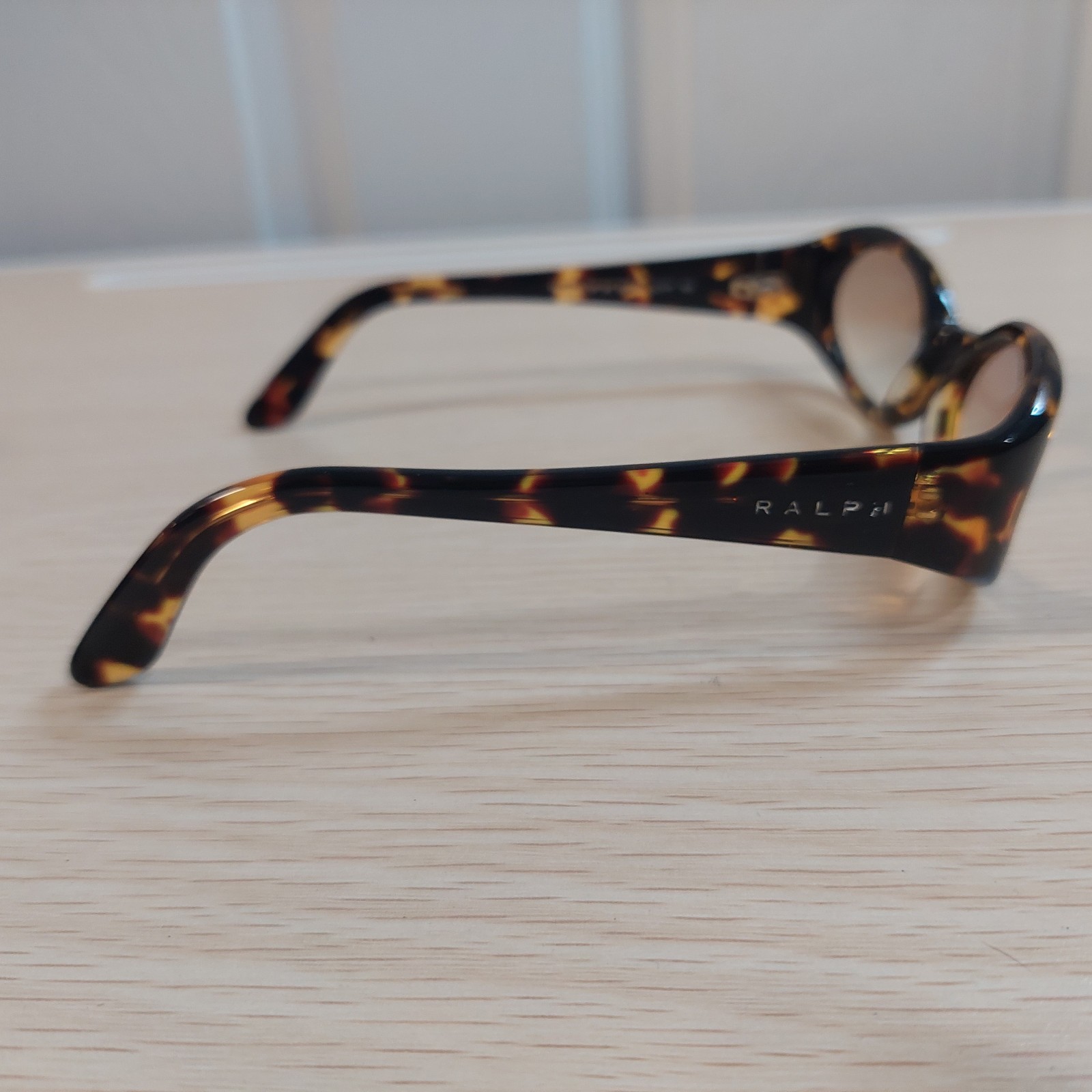 Vintage Ralph Lauren 941/S Tortoise Oval Sunglasses 90s Y2K Brown Lens 48-19mm