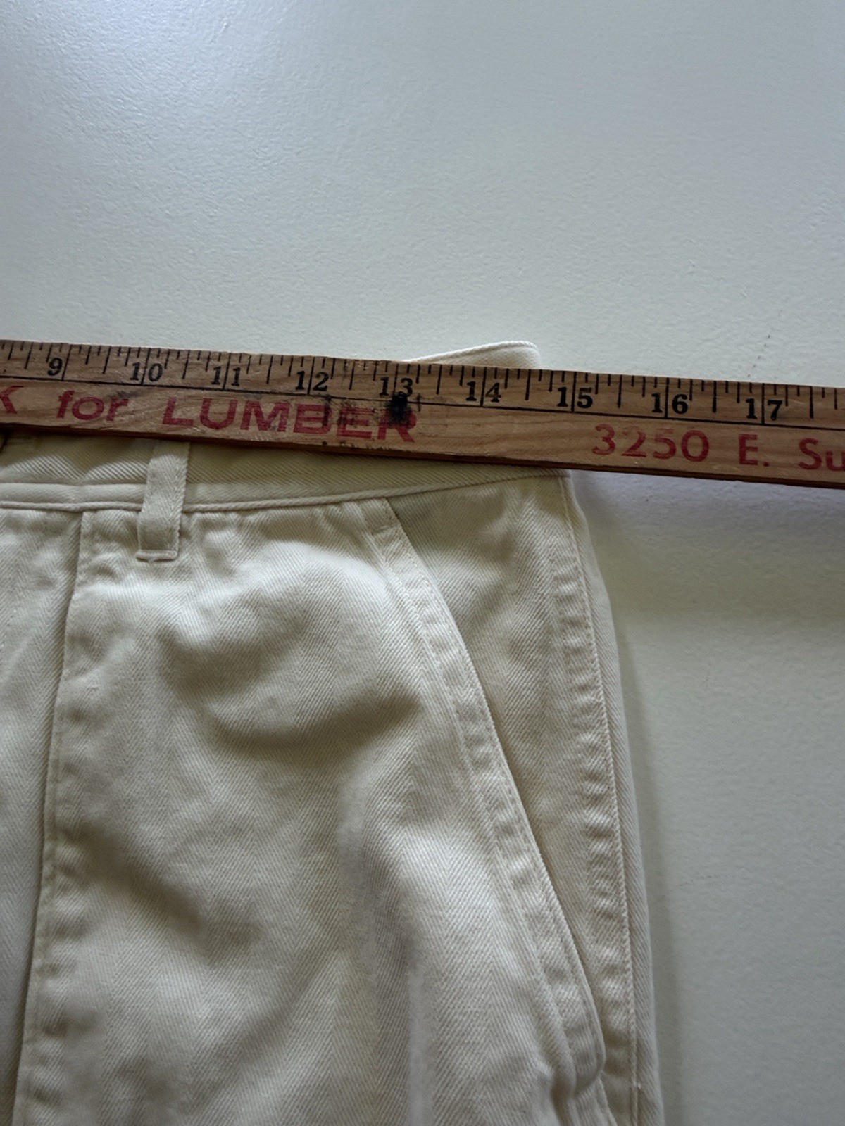 Todd Snyder Cream Cargo Pants Sz 30/30. Box33