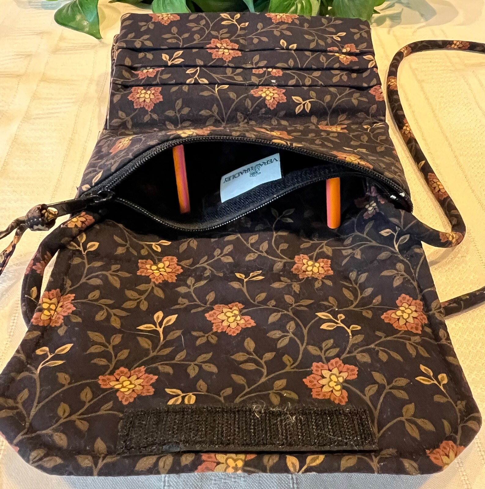 Vera Bradley Vintage Crossbody Organizer Black Walnut Wallet with Strap 1999 US