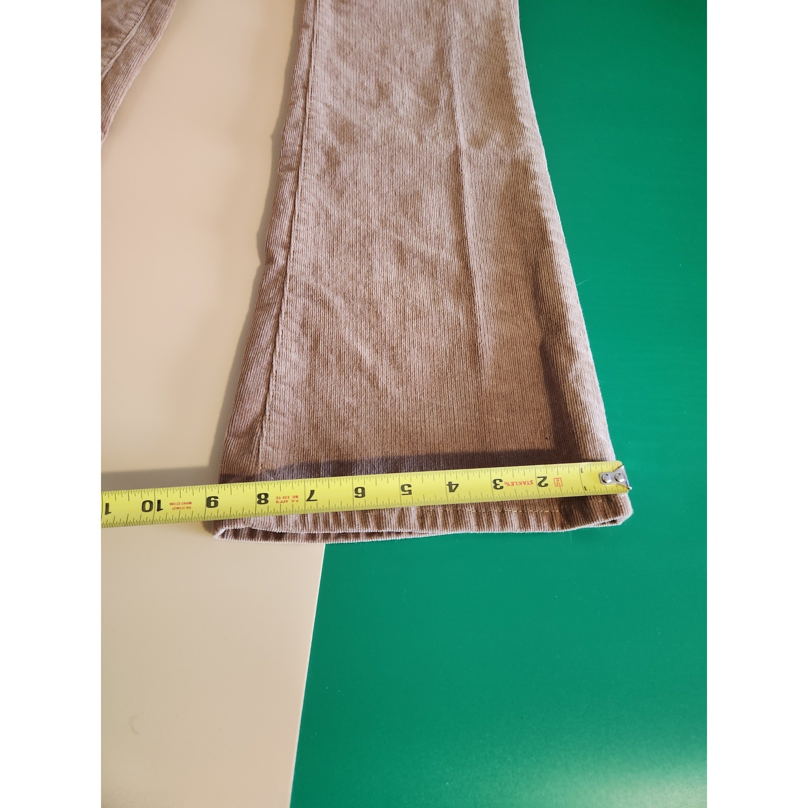 Jones New York Corduroy Pants Women 4 Tan Flare Leg Double Button JNY Stretch
