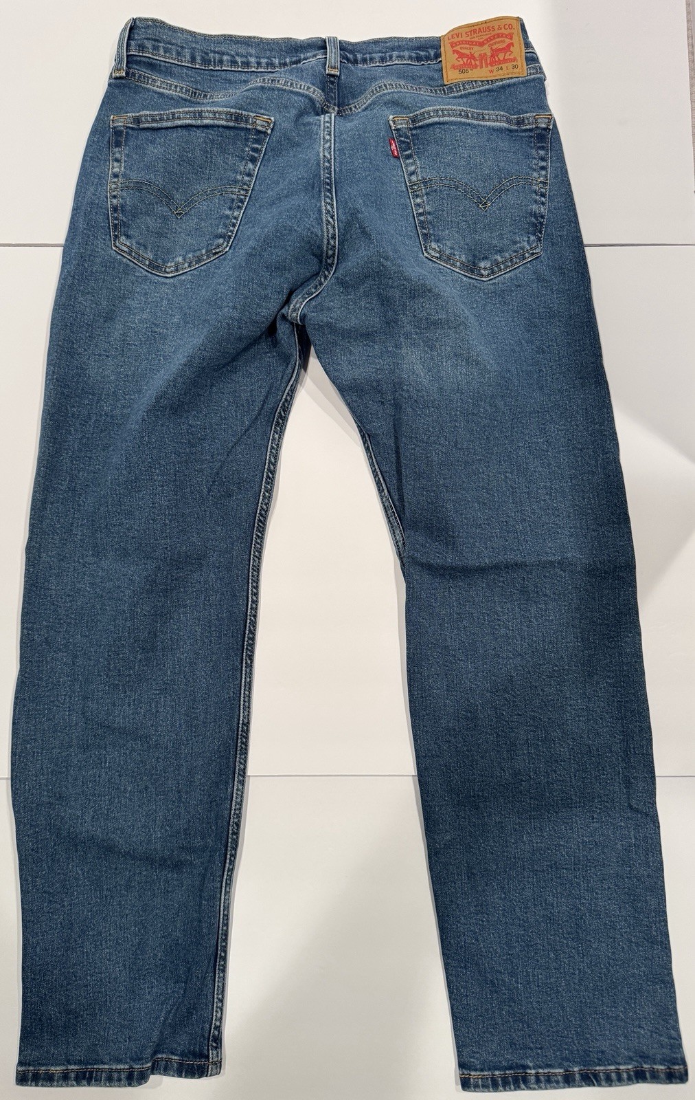 Levi’s 505 Regular Fit Jeans Mens Medium Wash Blue Straight Leg 34×30