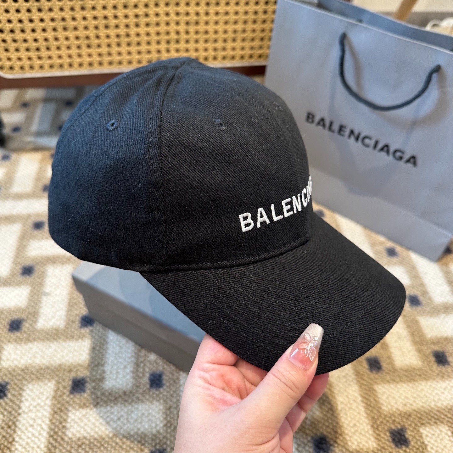 Balenciaga letter-style new baseball cap