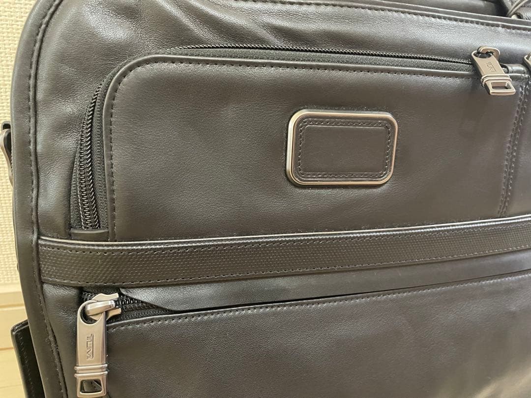 TUMI business bag leather 9603108DL3 extremely beautiful