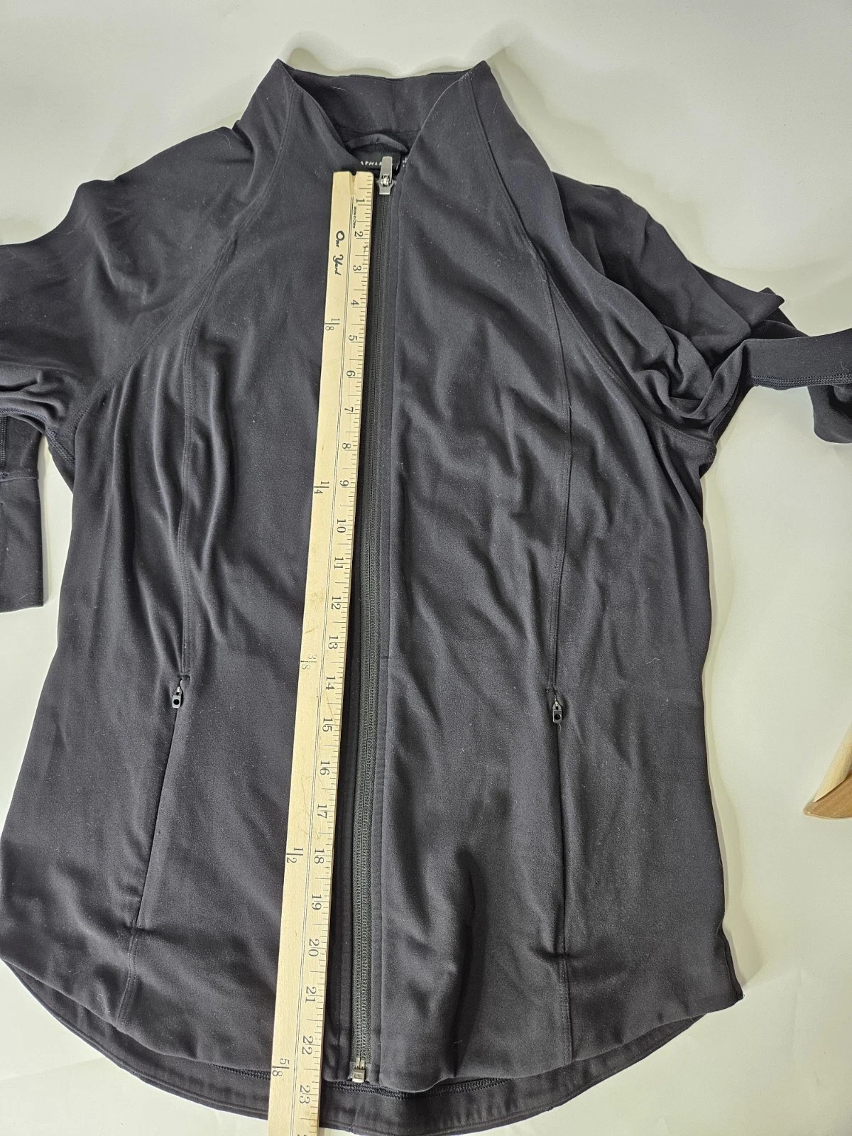 Athleta Full Zip Sweatshirt Womens M Black Mock Neck Thumbholes Workout Jacket