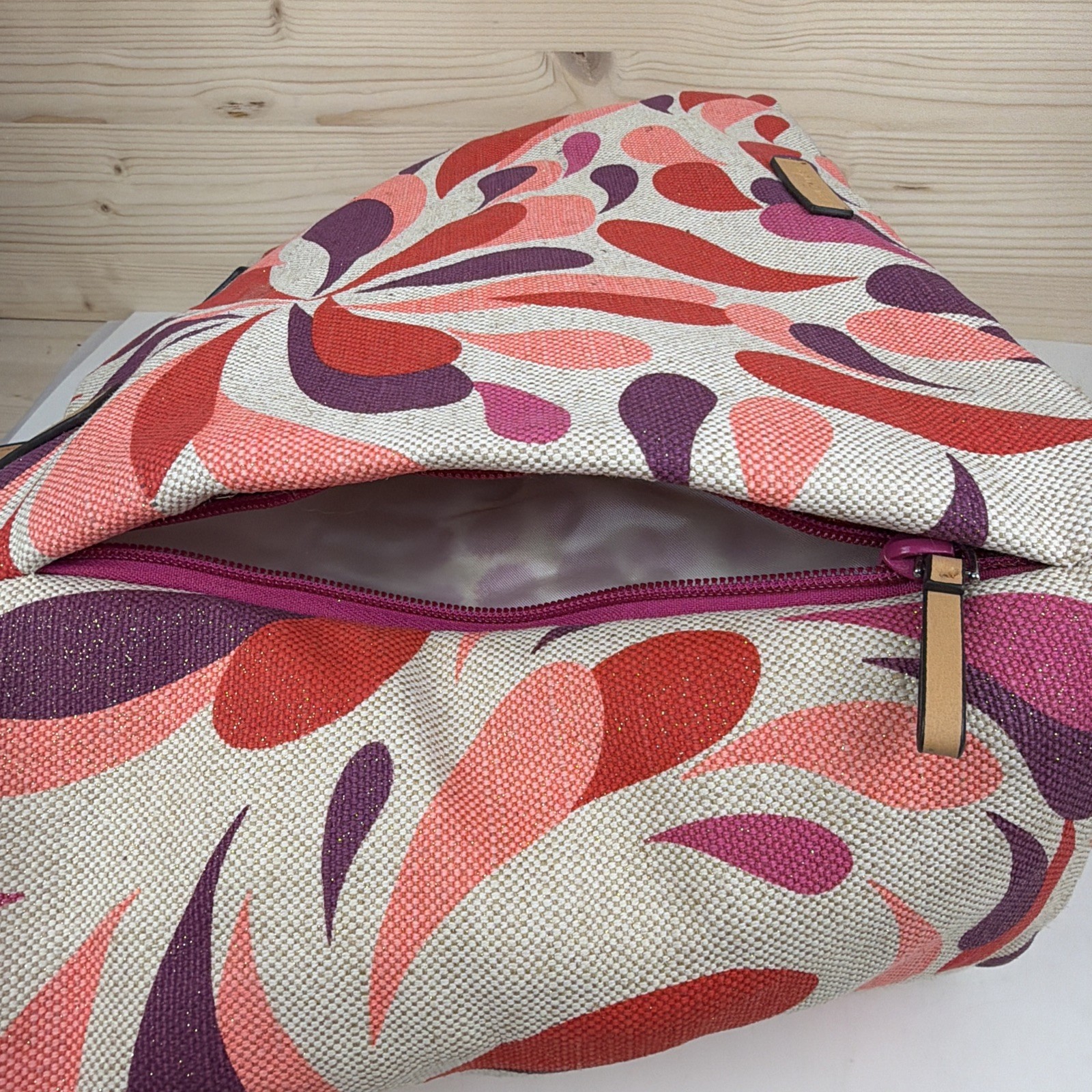 Vera Bradley Canvas Glitter Tote Bag – Tear Drop Pattern – Pink/Beige/Purple/Red