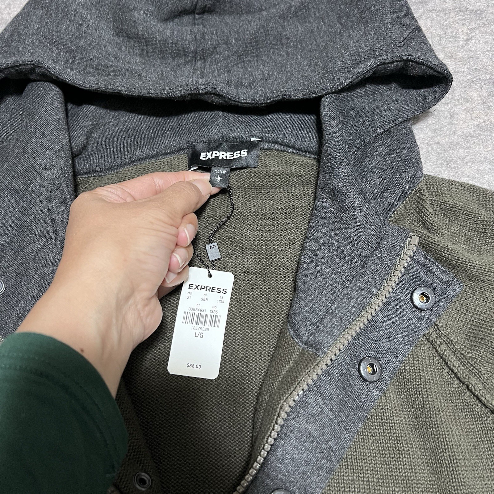 Express Pullover Hoodie Men’s Size Large Green Gray 1/4 zip with buttons