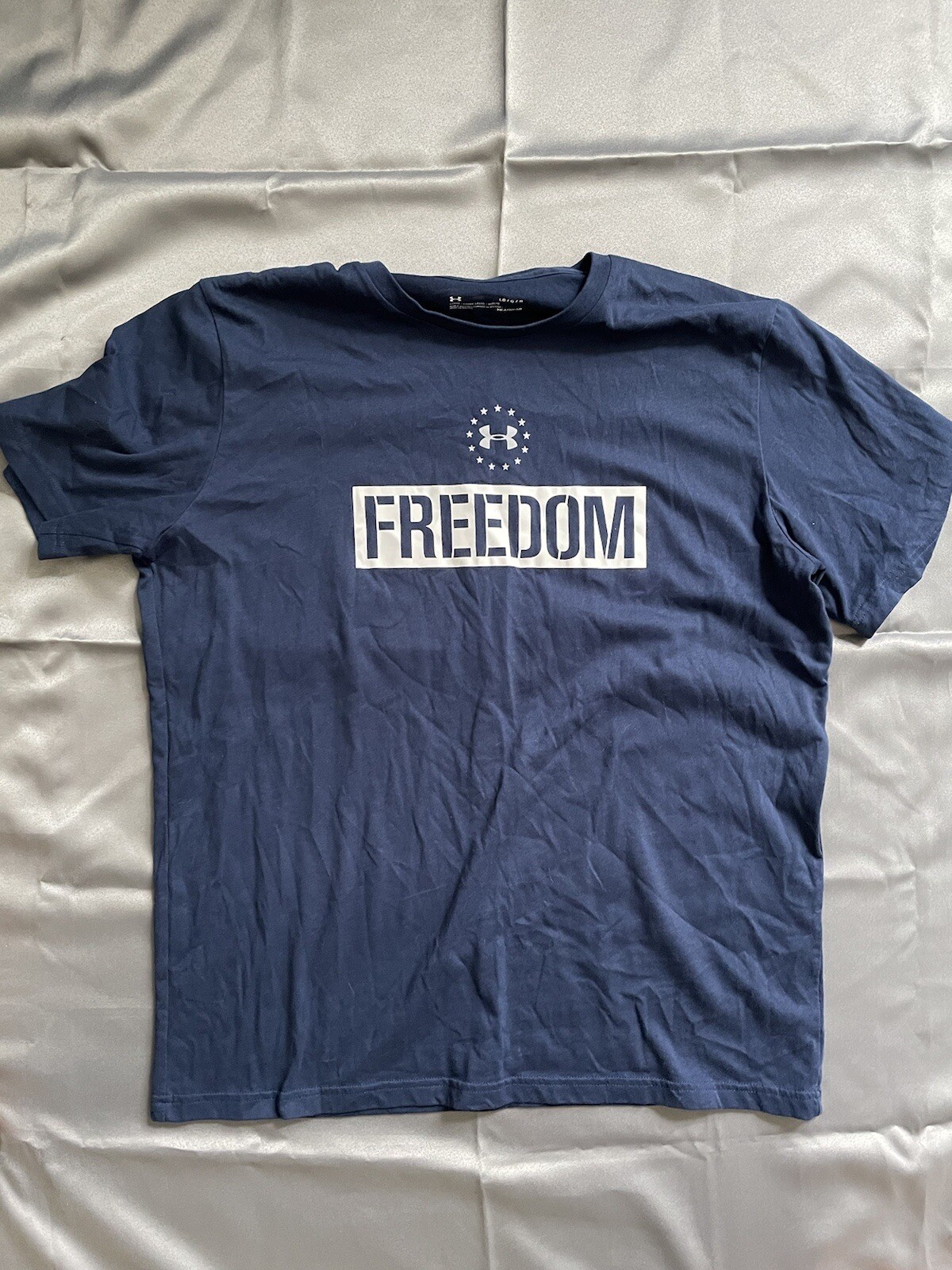 UNDER ARMOUR Freedom Logo T-Shirt Men’s Marine Navy