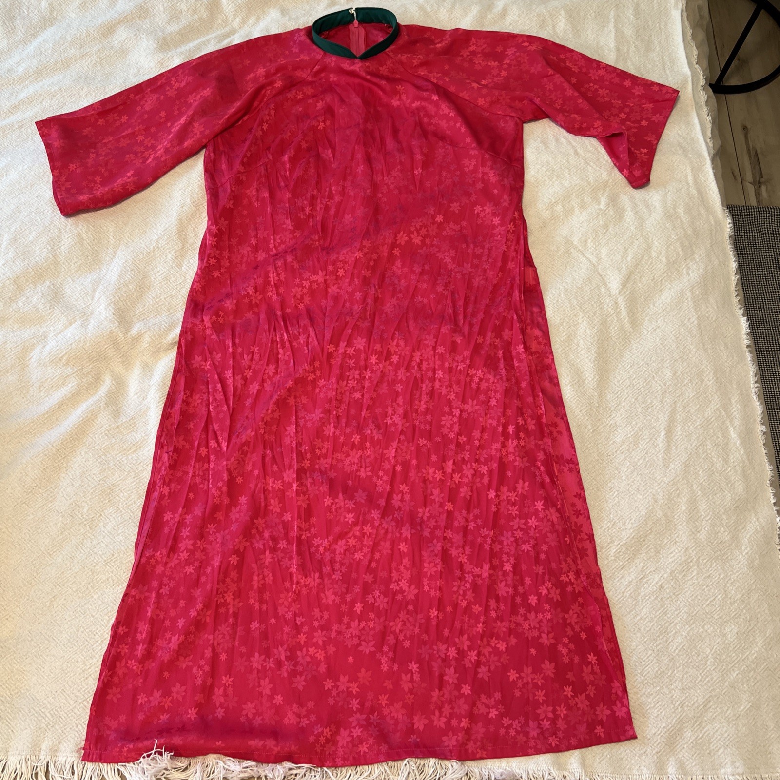 L Fuschia High Slit Long Tunic Top Silky Contrasting Green Collar