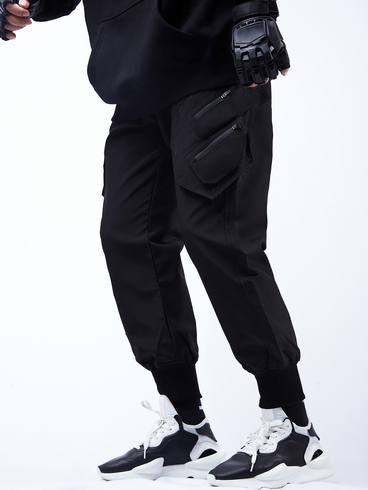 Niepce Black Strapped Pants Techwear Streetwear Cargo Joggers for Men
