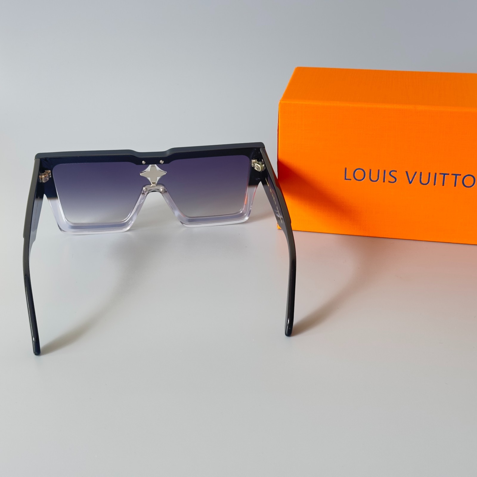 Louis Vuitton Z1736W Crystal Flower Blue Gradient Lens Sunglasses