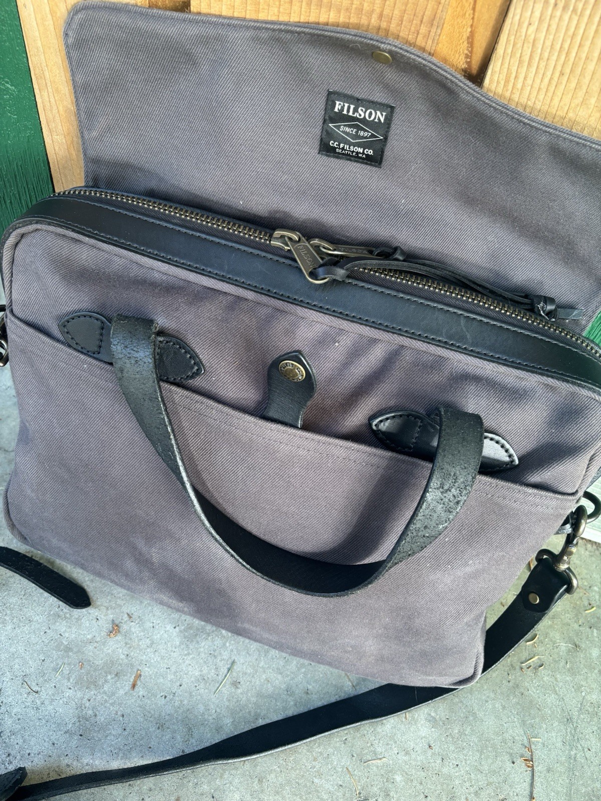 Filson 256 Original Briefcase Rugged Twill Bridal Leather USA Grey Laptop Bag