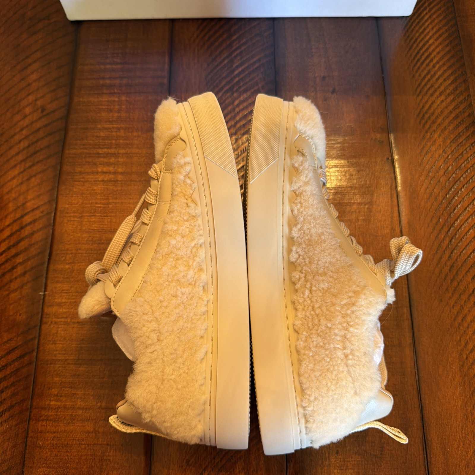 Authentic New Chloé Lauren Shearling Sneakers EU 37 US 7 Beige NIB Box Dust Bags