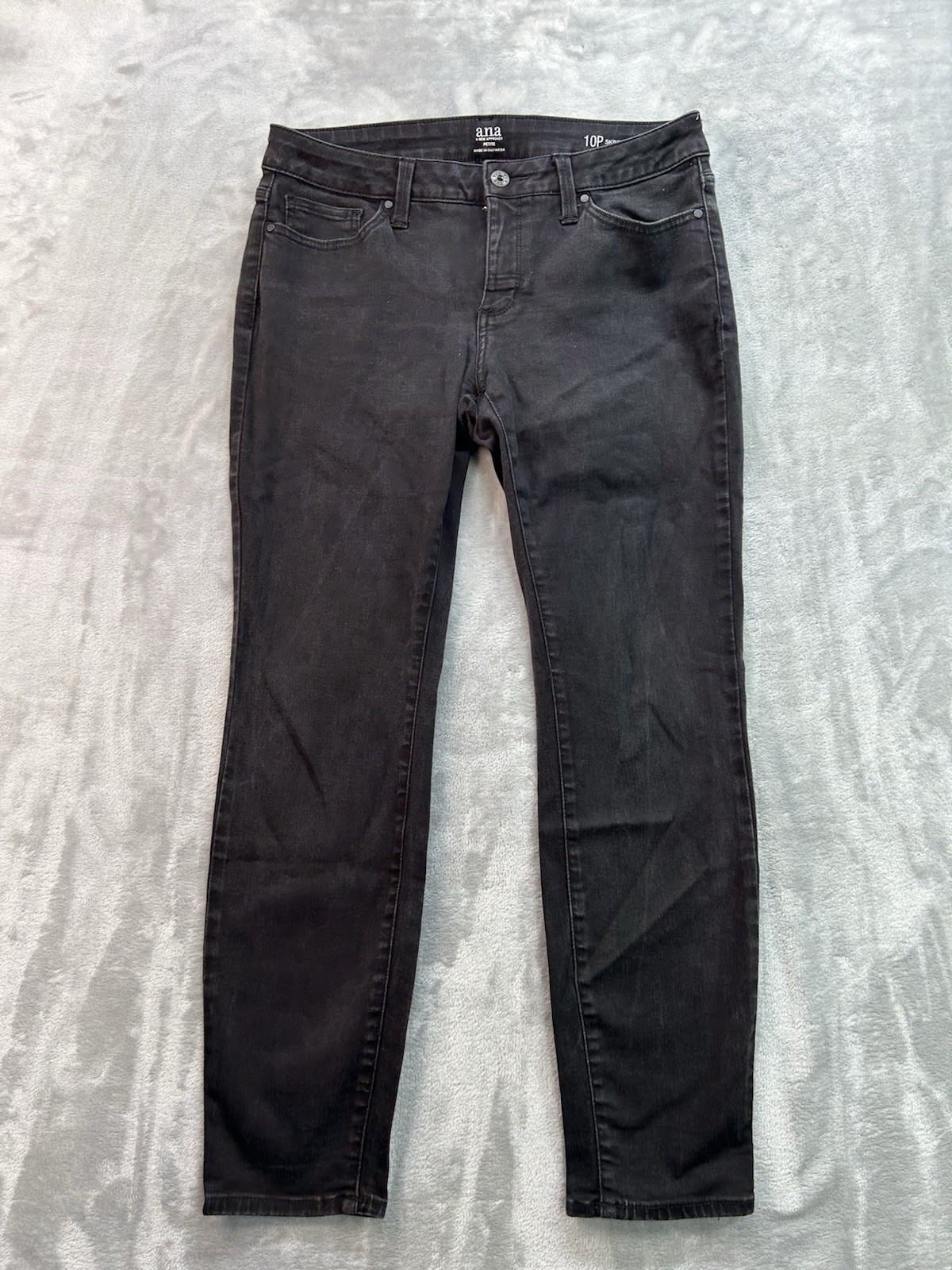 a.n.a. Petites Jeans Womens Sz 10P Black Skinny Stretch Denim Whiskered Faded