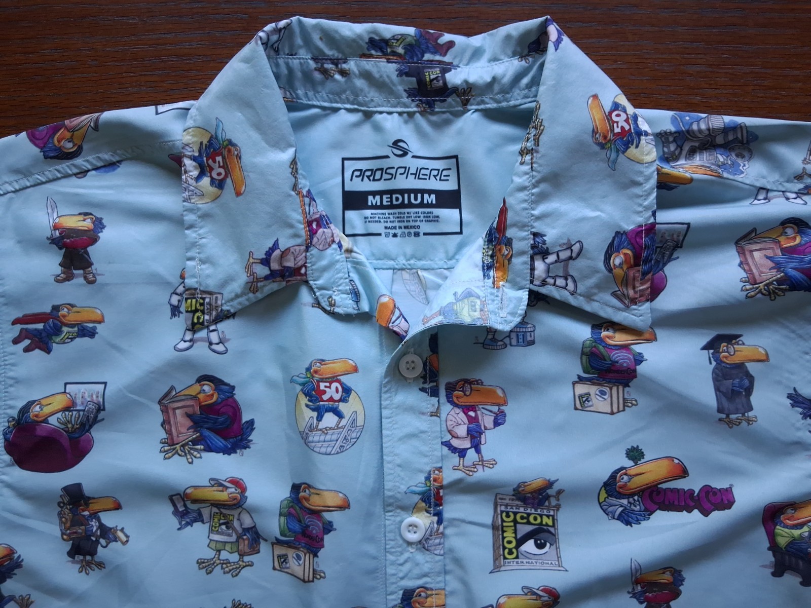 SDCC 2023 Exclusive ProSphere Toucan Mascot Button Up Hawaiian Shirt Sz Medium