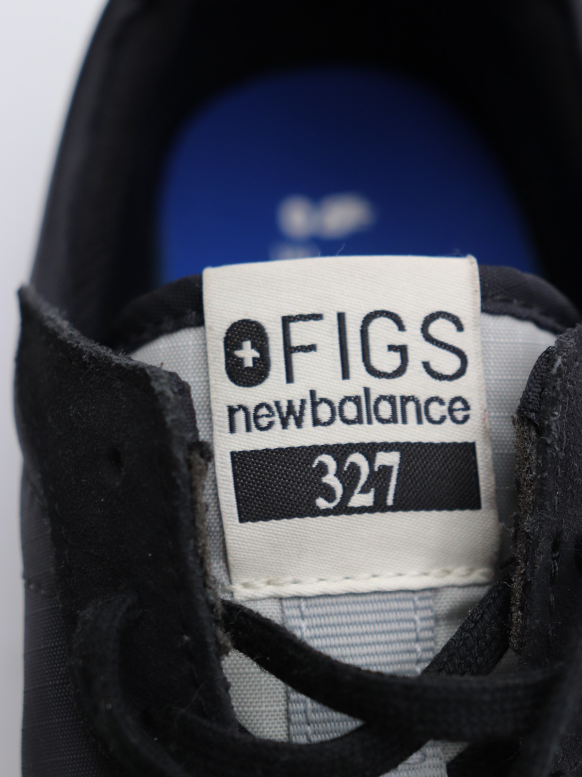 New Balance 327 Figs Men’s Size 8.5 D Black White Athletic Sneakers U327FB