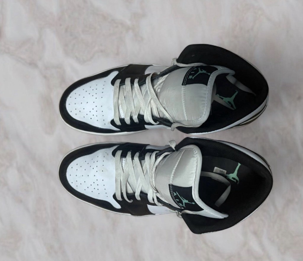 Jordan Air Jordan 1 Mid Green Glow Black/White/Green DQ8426-103