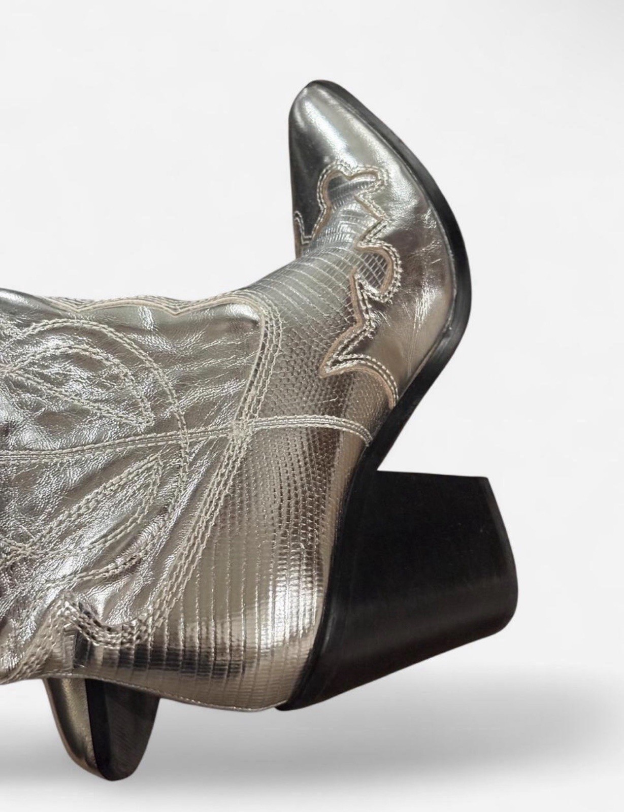 ALDO Gabby Women’s Silver Metallic Leather Western Ankle Boots Pointed Toe 7