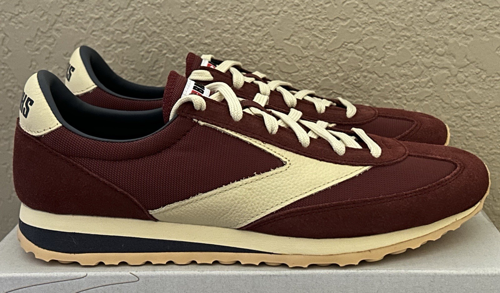 Brooks Vanguard 1976 “Port Crepe Odyssey” Women’s Maroon Color Shoes Size-9.5