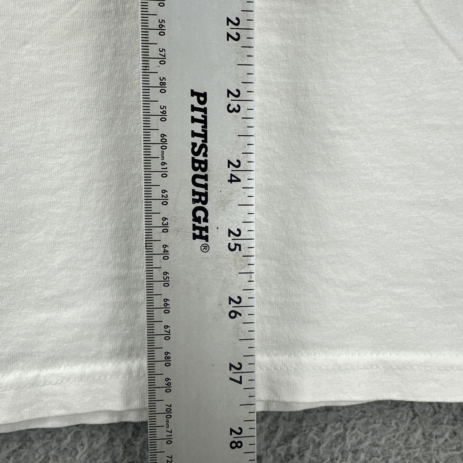 Vintage Hanes Men’s L White Sleeveless Shirt 101 KUFO the Edge Of Rock Radio Tee