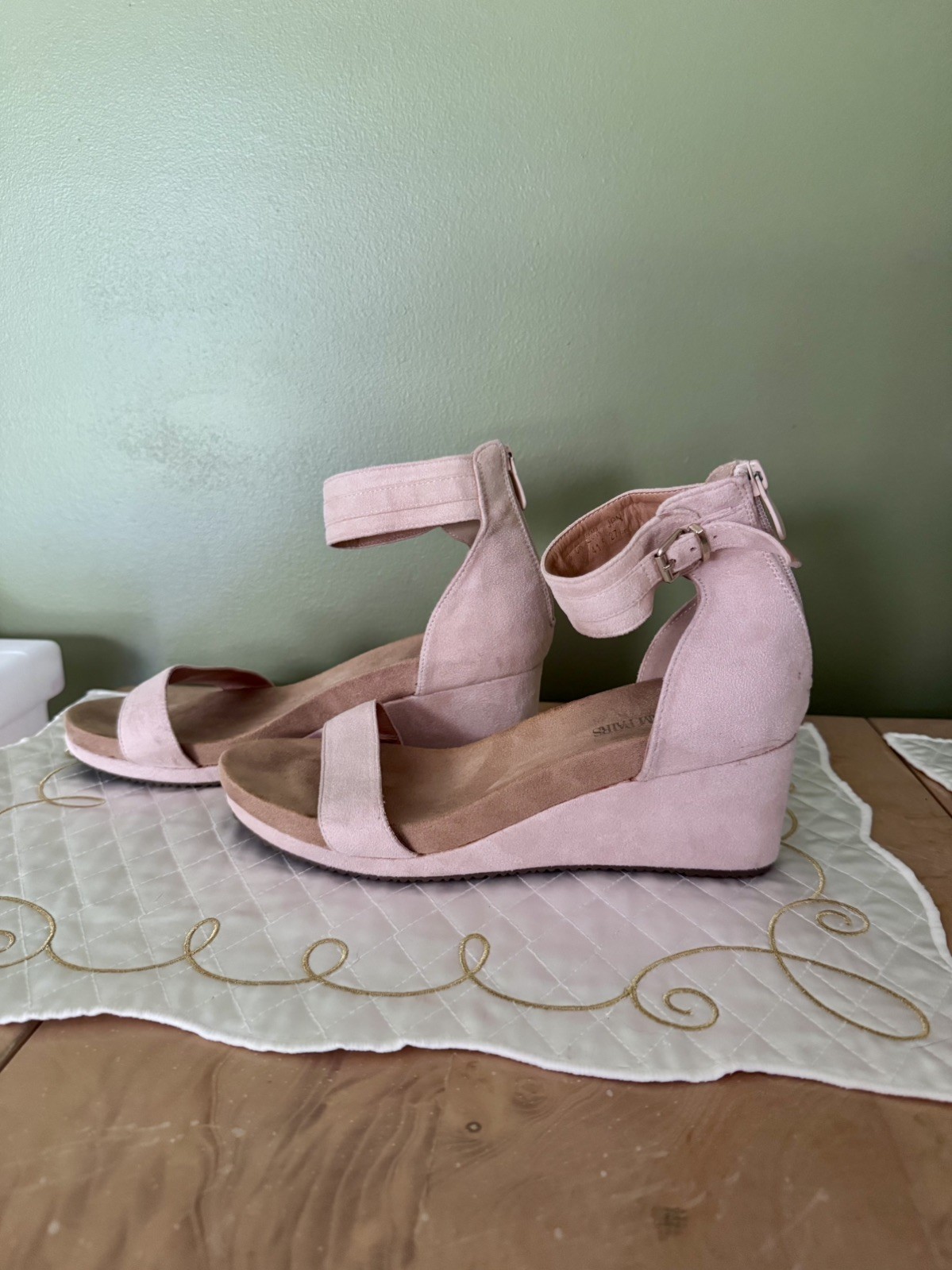 DREAM PAIRS Women’s Open Toe Buckle Ankle Strap Platform Wedge Sandals Size 10
