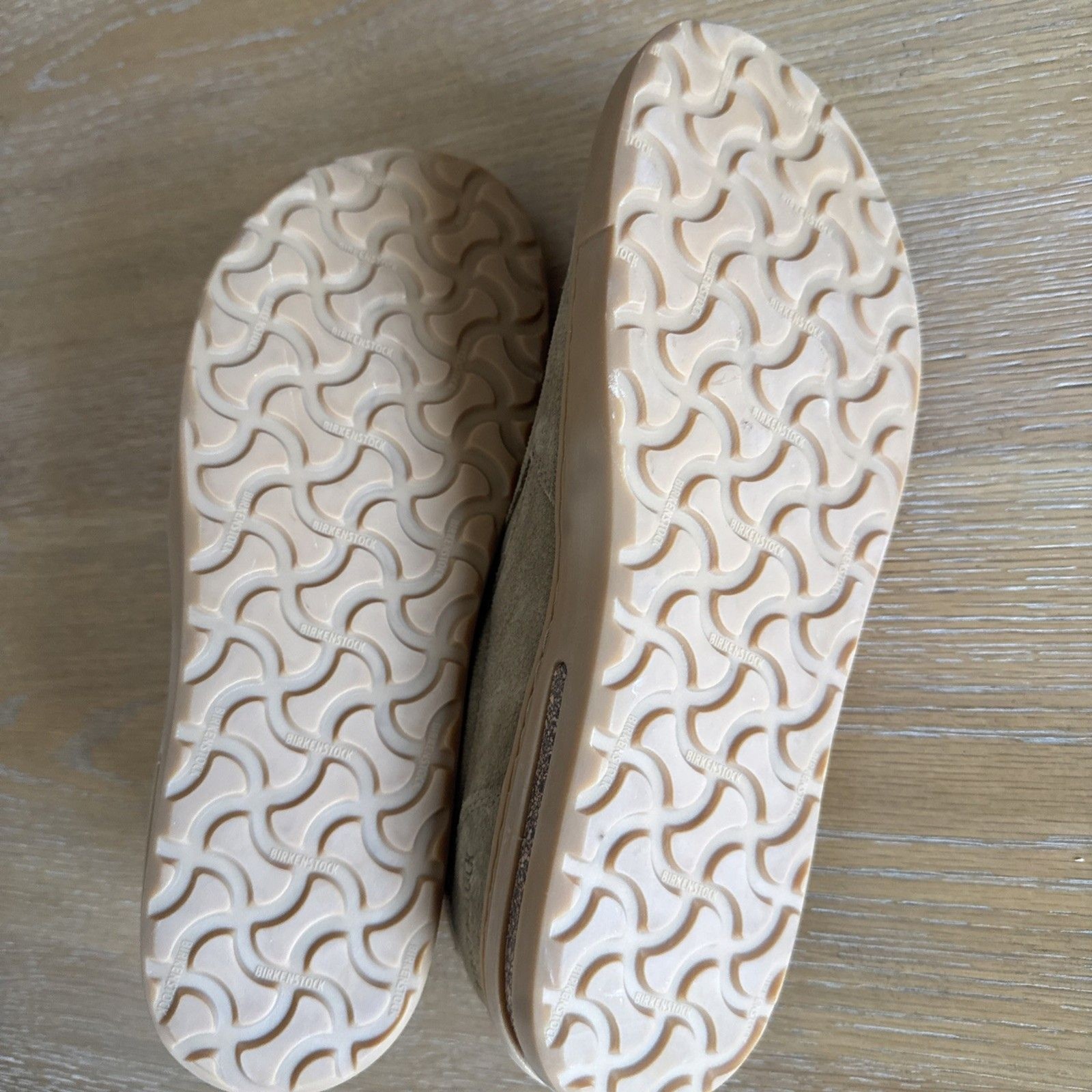NWOB Birkenstock Callan Taupe Suede Slip On Loafers Sneakers W9 – M7 Comfort