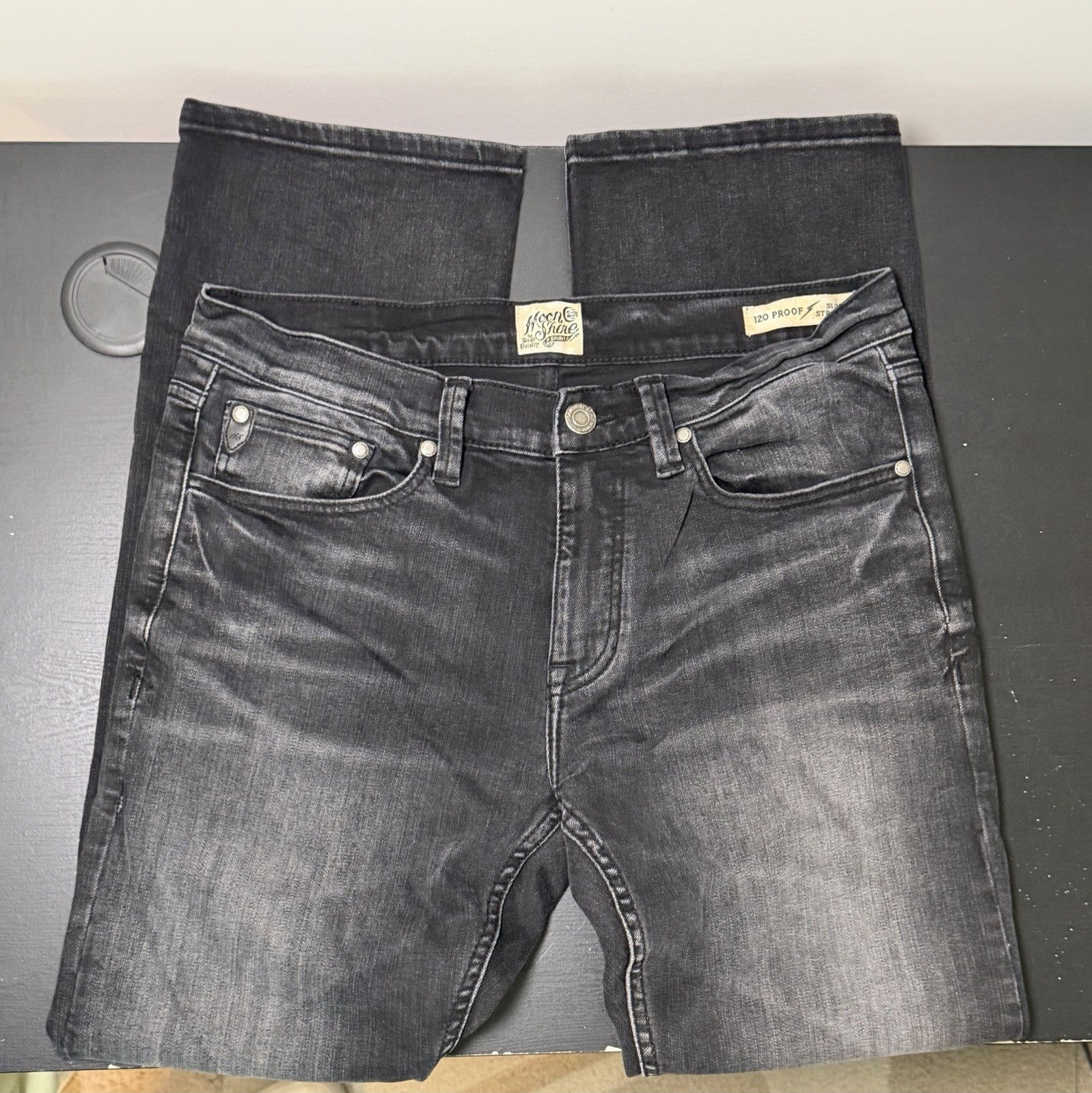 Moon Shine Spirit Brad Paisley 120 Proof Slim Straight Jeans Mens 33X32 Black