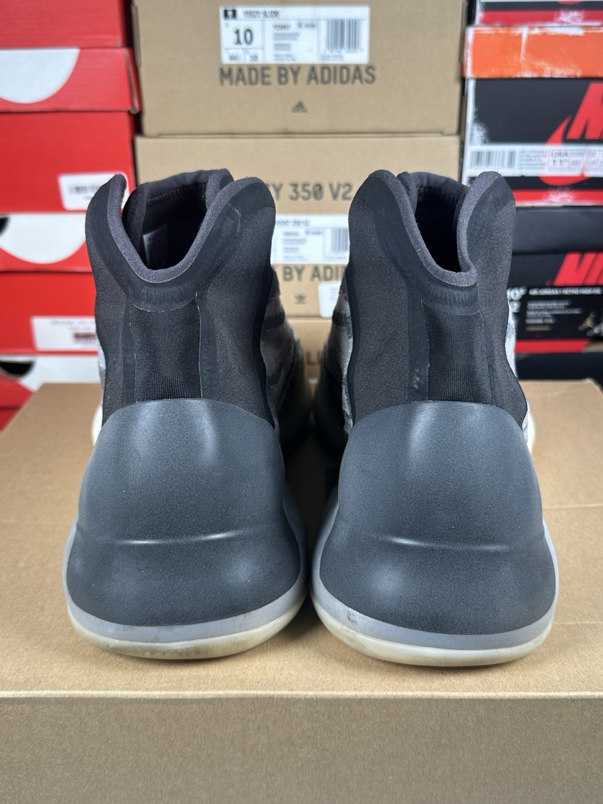Size 12M – adidas Yeezy Quantum Quantum – Clean – Ships Same Day