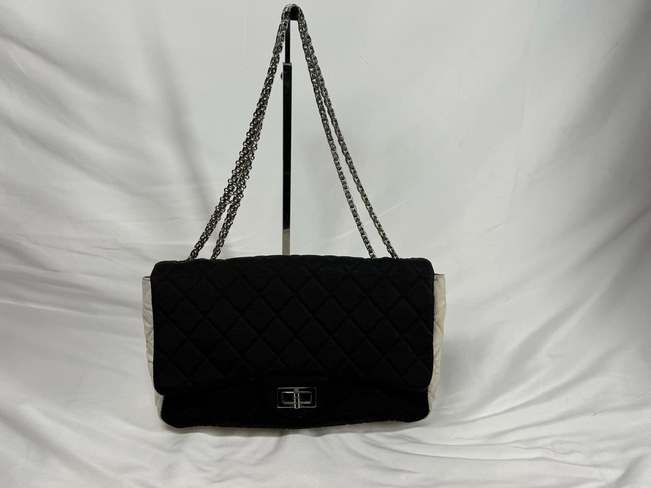 Chanel 2.55 Re-issue Grosgrain Nylon fabric Black White SPB JDW (341023)