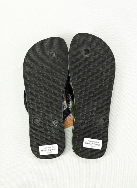 Havaianas Brazil Logo Flip-Flop Size Men 11/12 (MSRP $26)